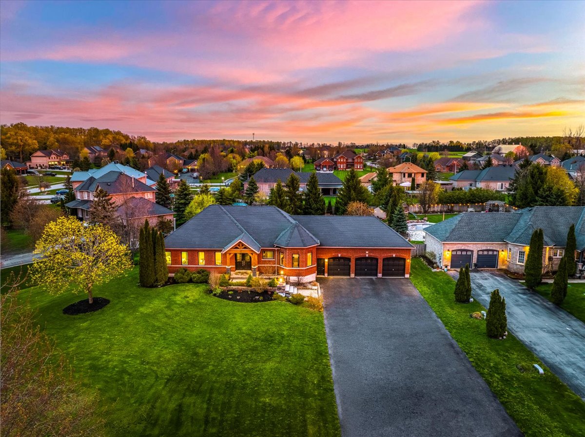 13 Brykman Rd, Essa