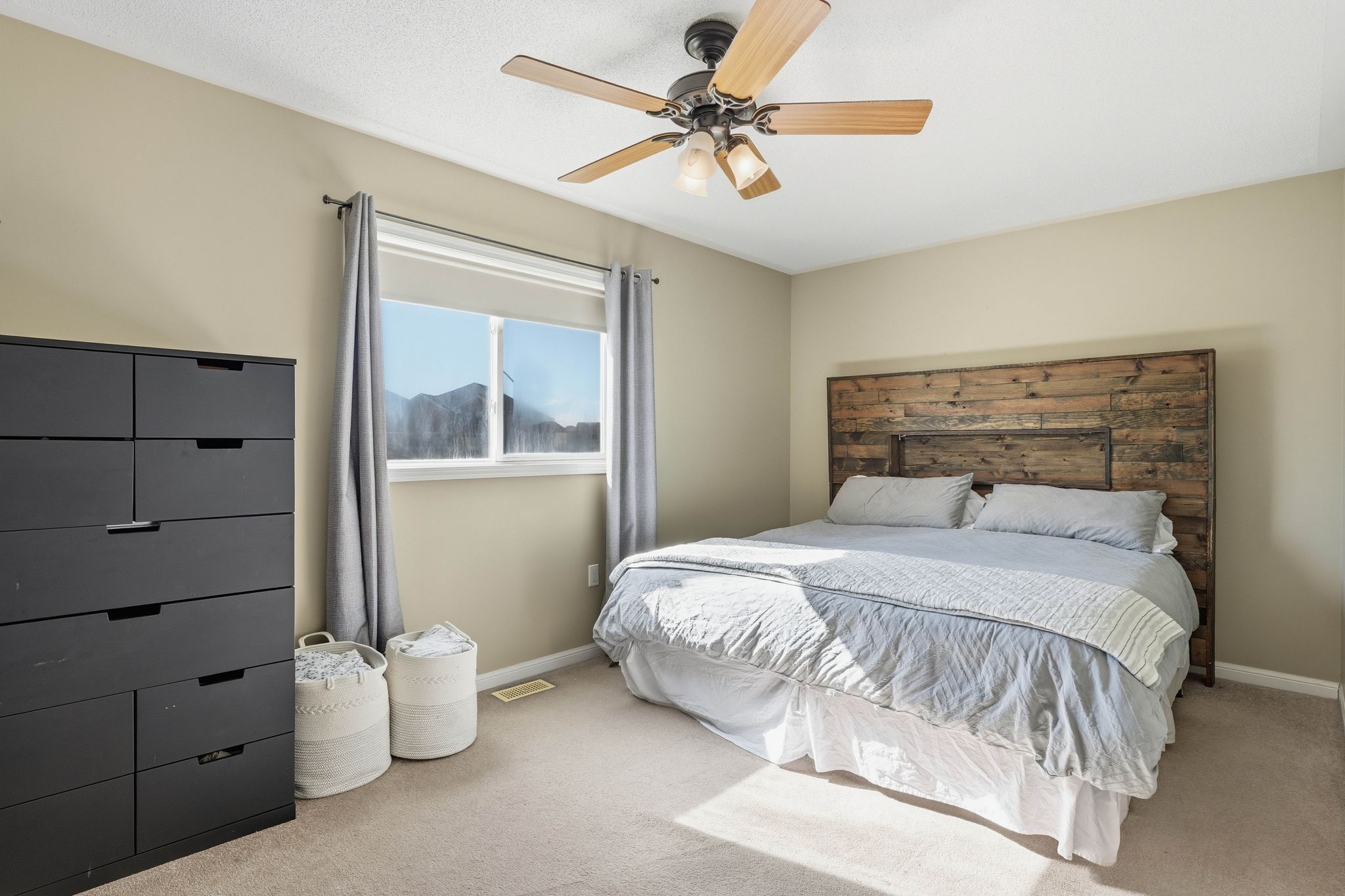 15_167 Maplewood Drive-14