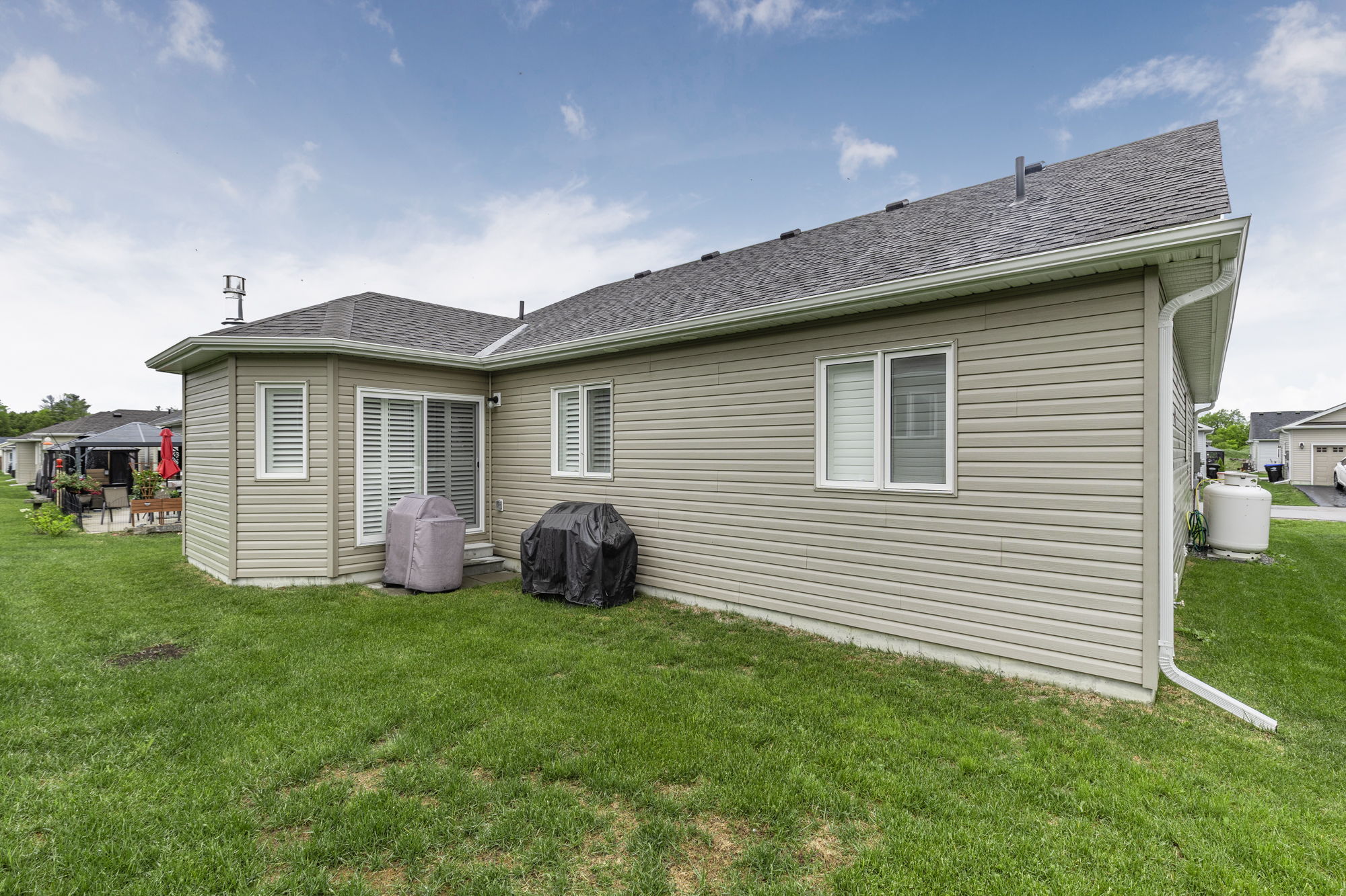17 Sophie Lane EXT(9)