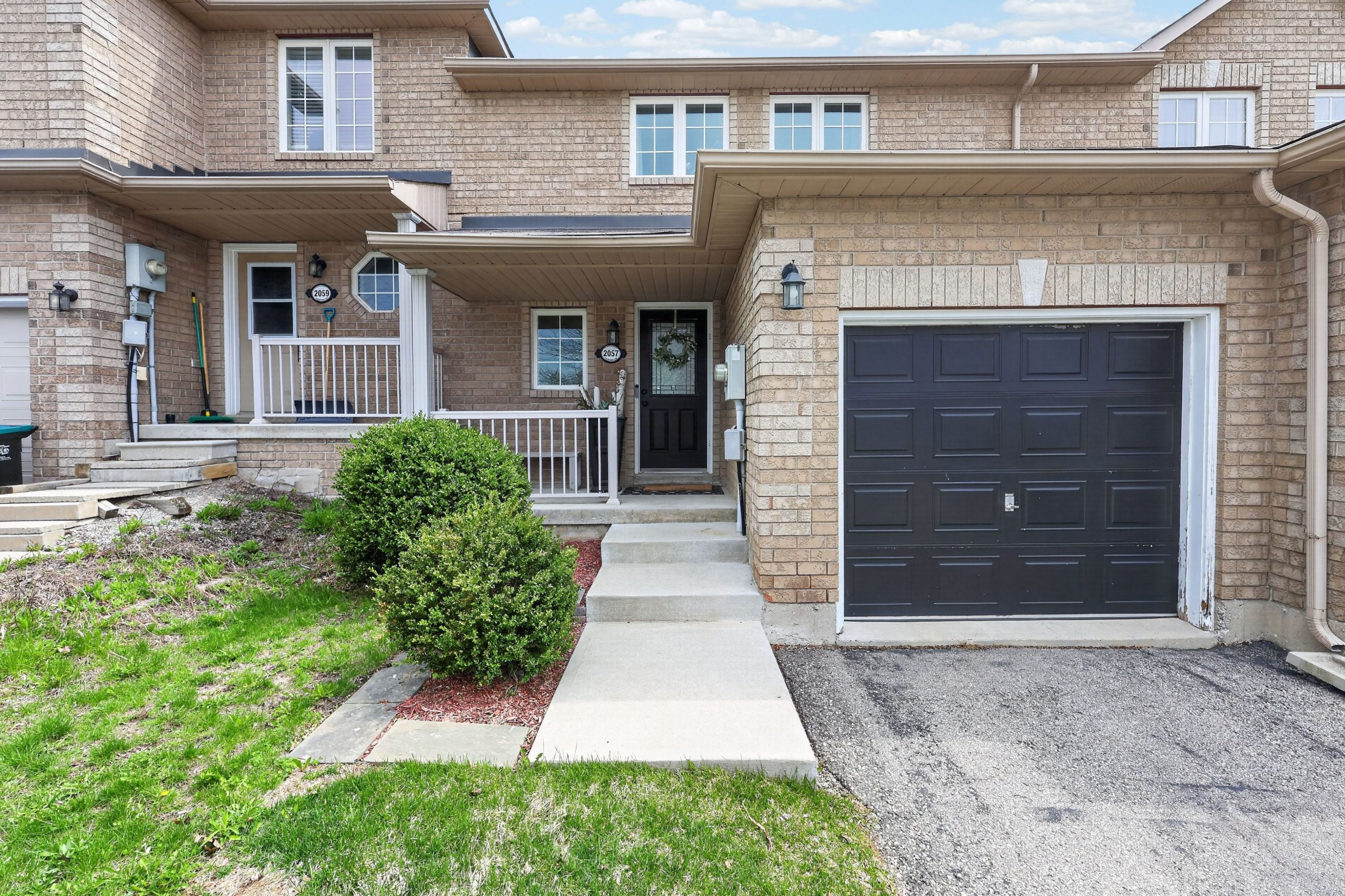 2057 Osbond Road_104