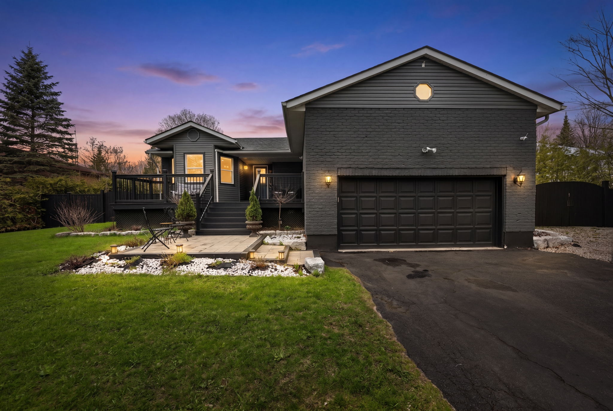 2330 Lakeshore Road E_EXT_100