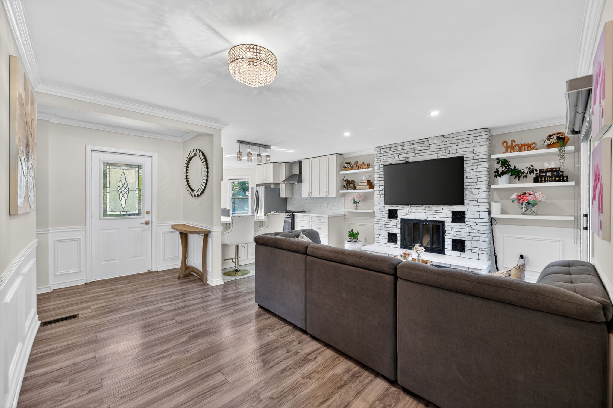 2330 Lakeshore Road E_INT_102