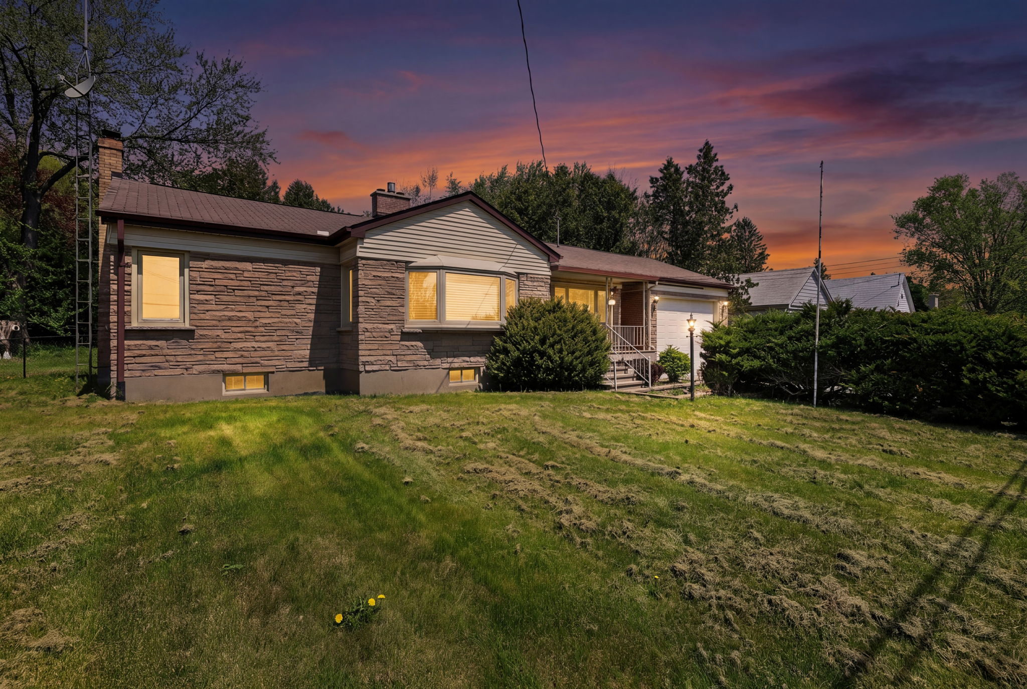 2512 Bloomington Road_100