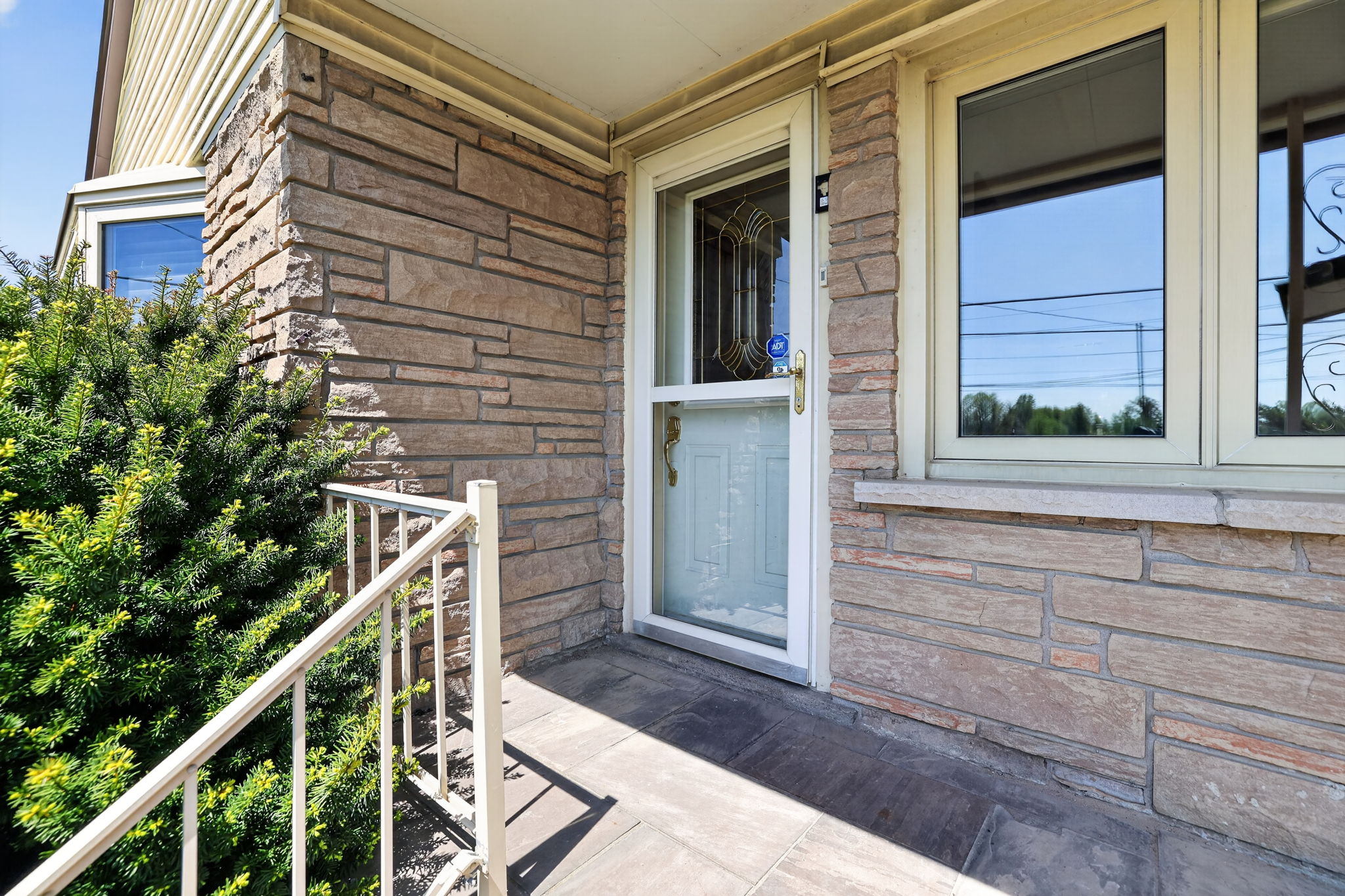 2512 Bloomington Road_109