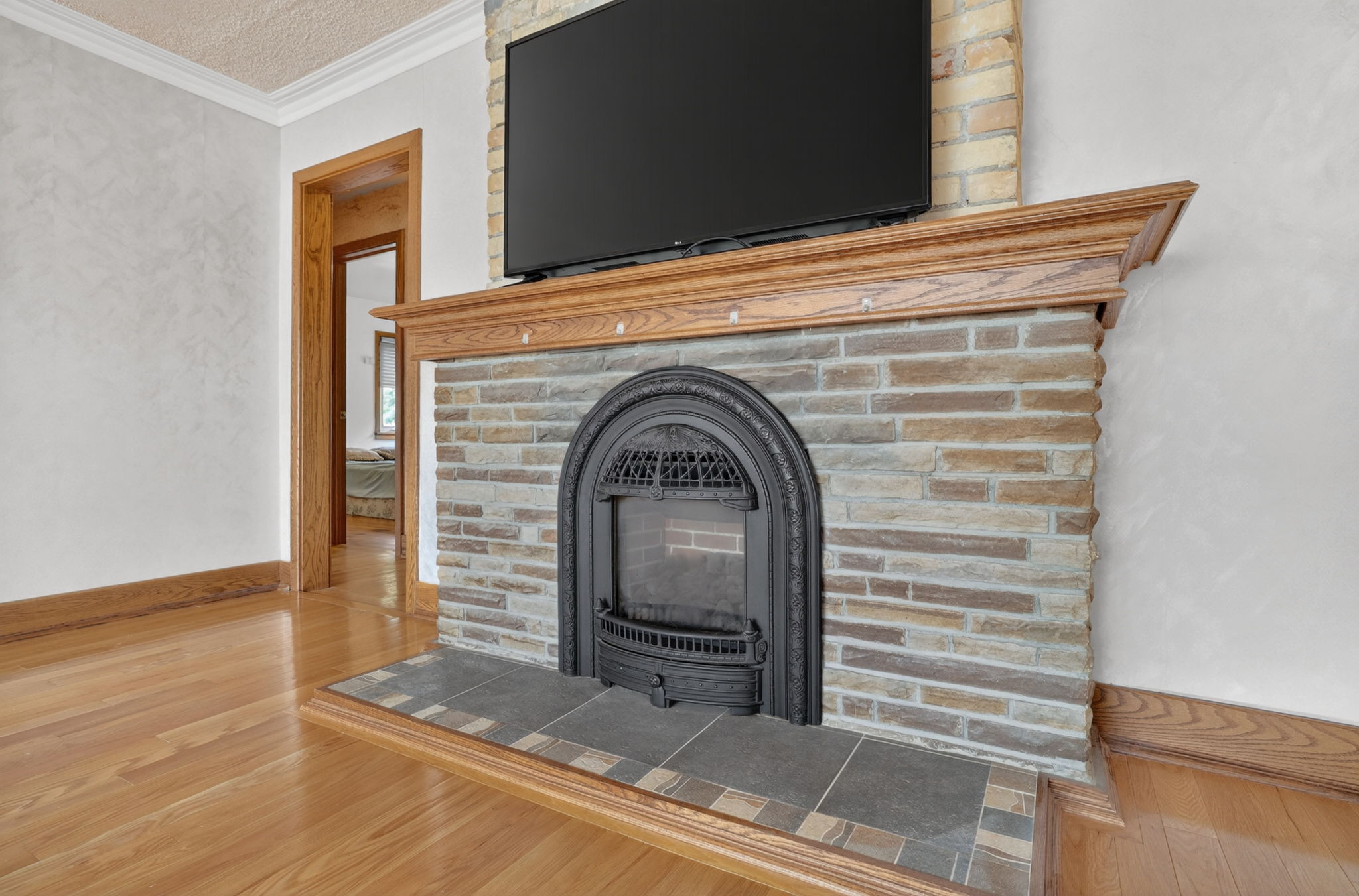 2512 Bloomington Road_116