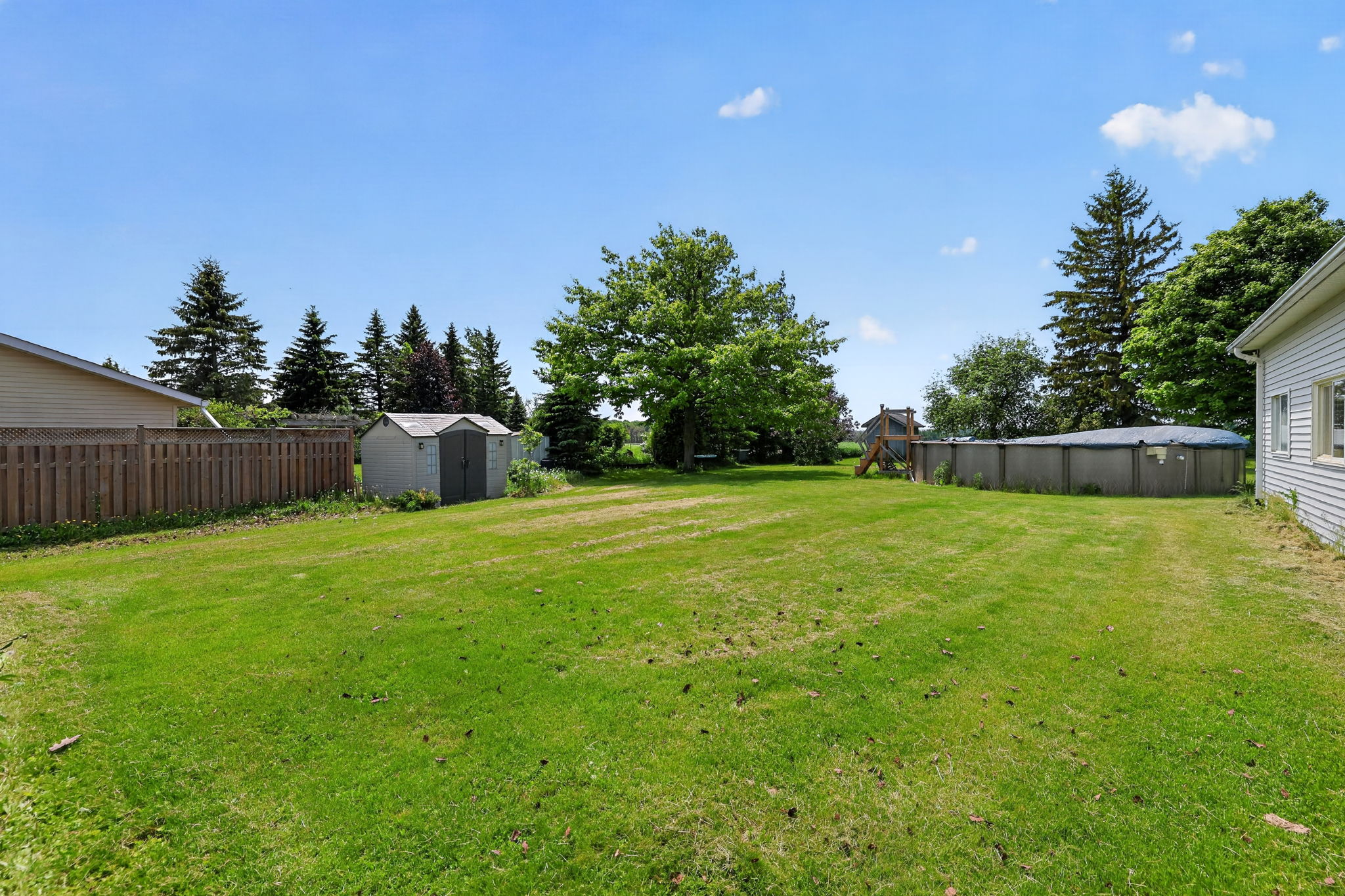 2652 Lawrence Avenue_177