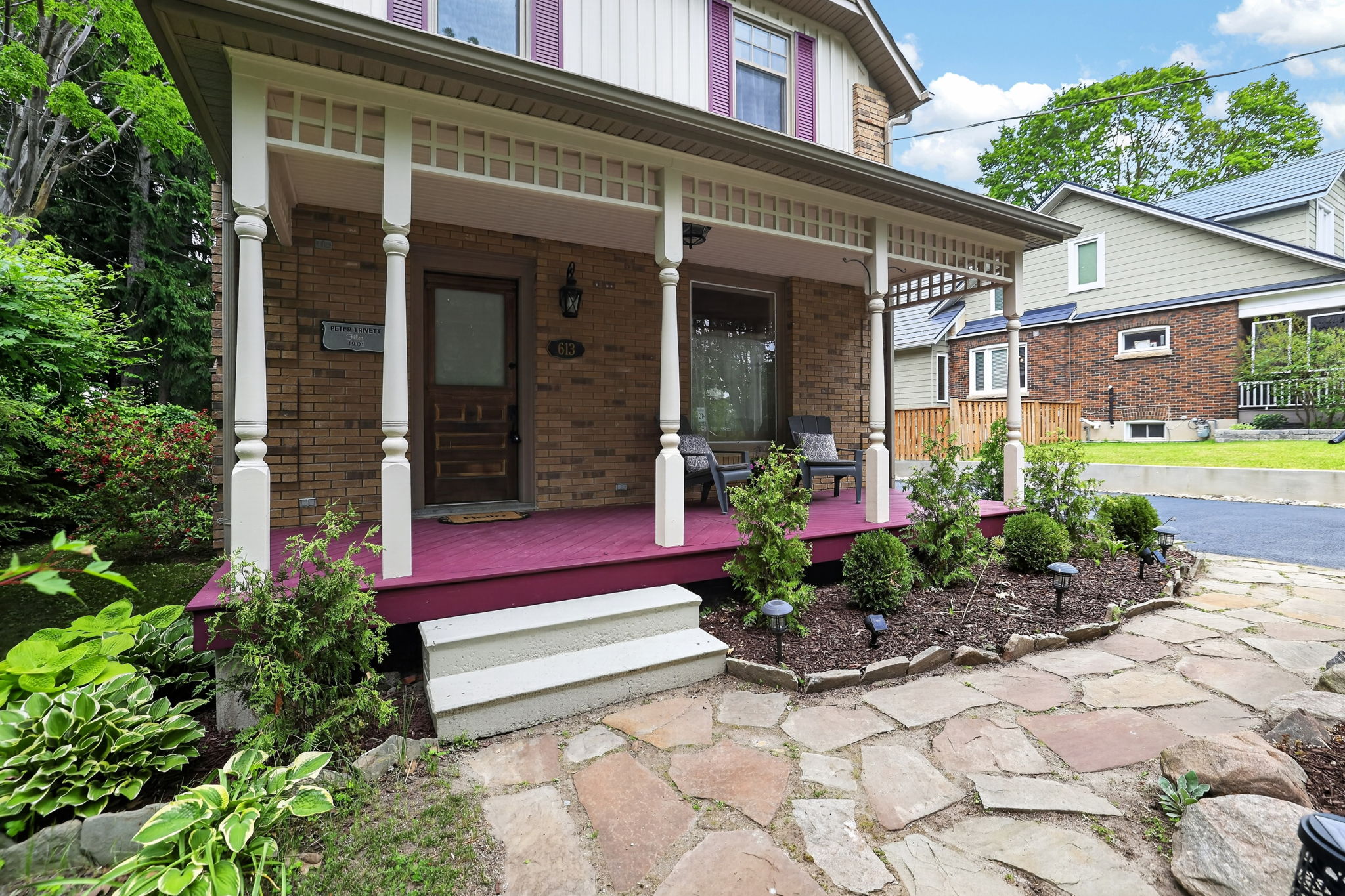 613 Queen Street_110