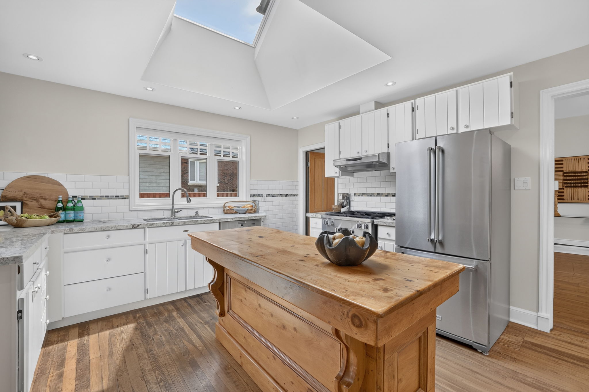 613 Queen Street_134