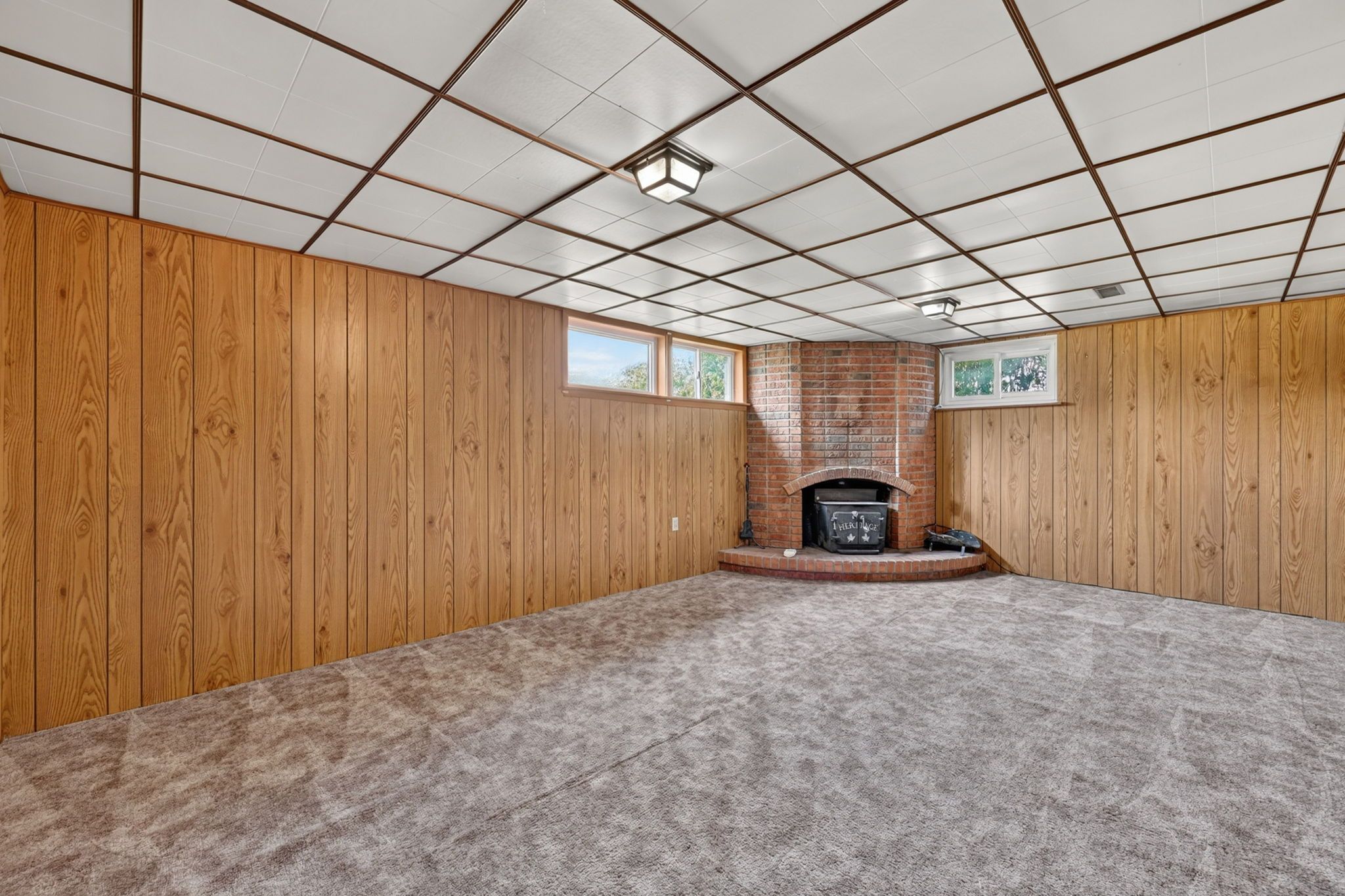 348 Grove St E_137