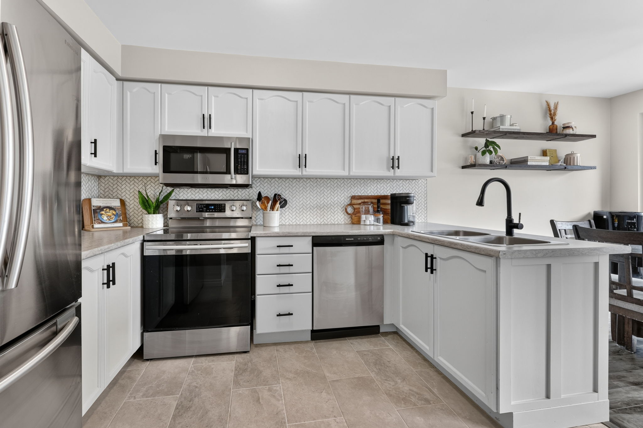 65 Pickett Crescent_113