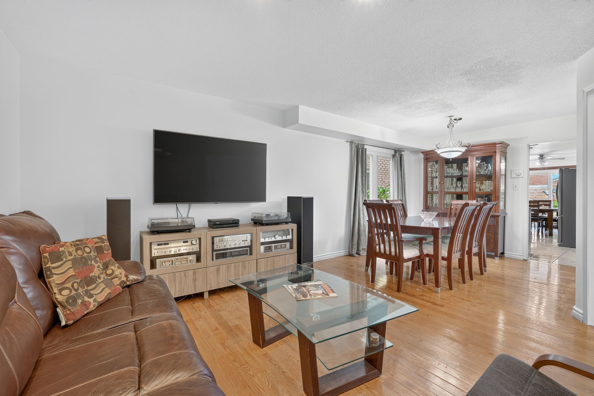 76 Donna Drive_119