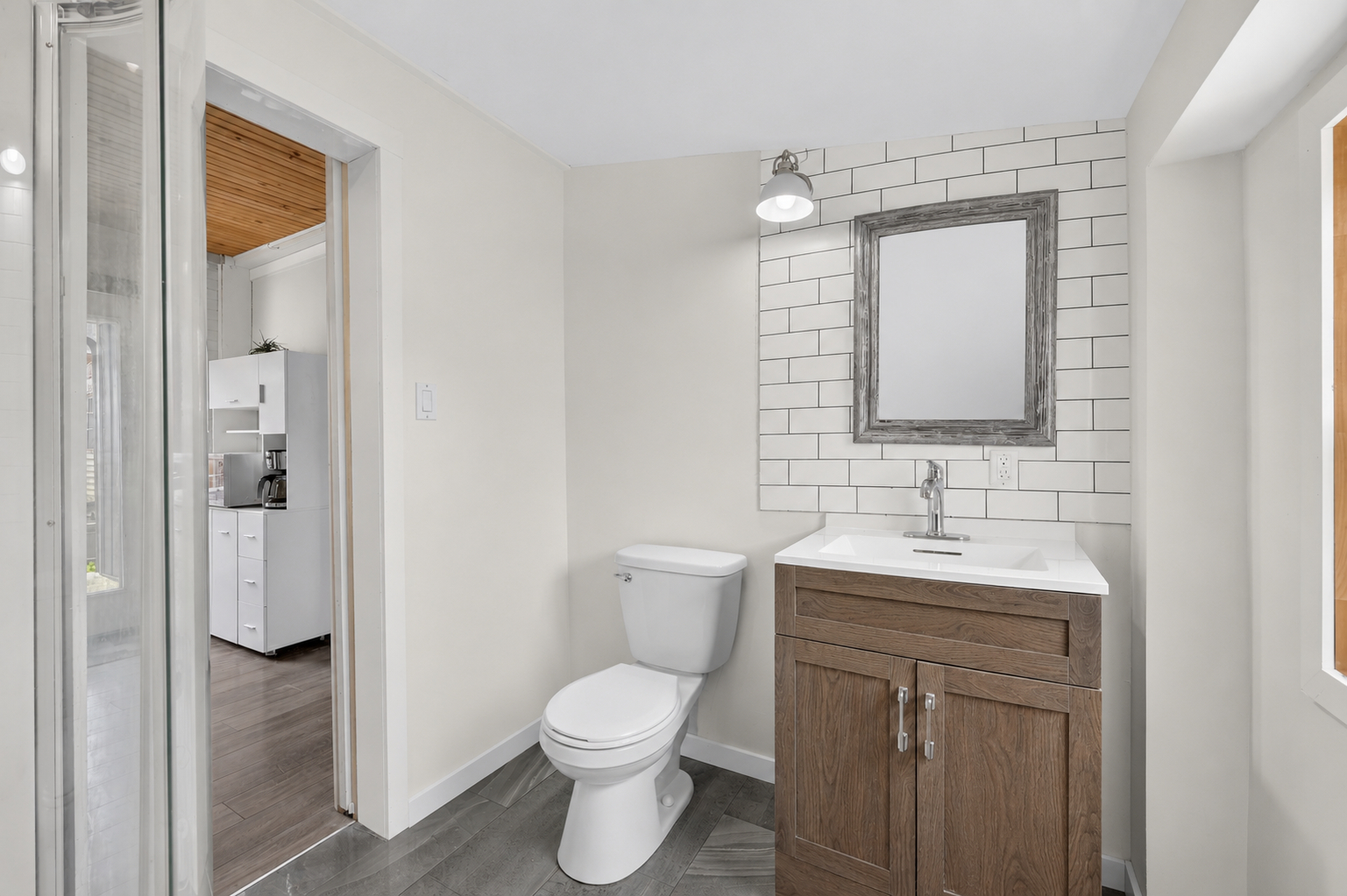 8 Myrtle Ave – 4