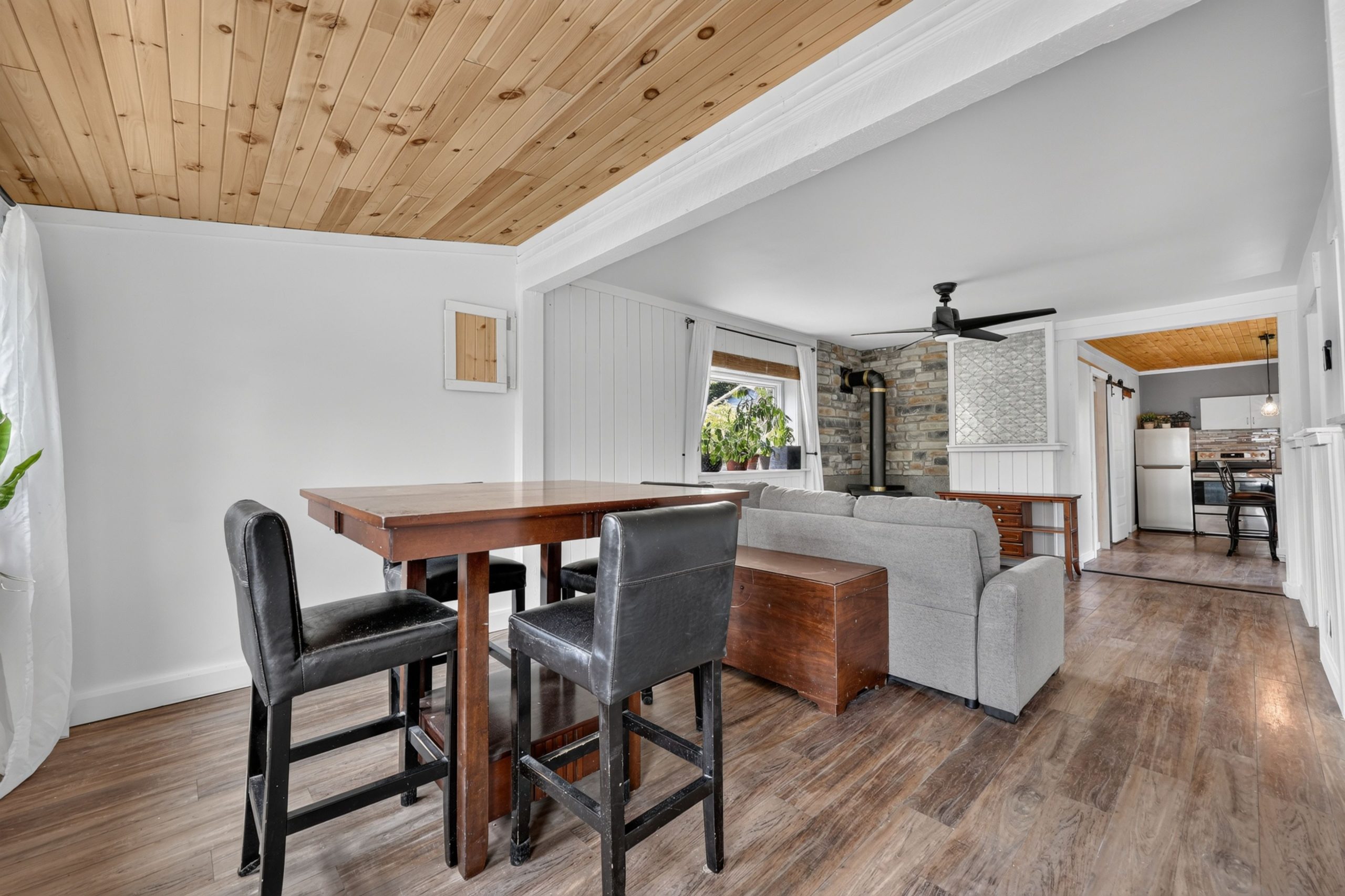 8 Myrtle Avenue_111