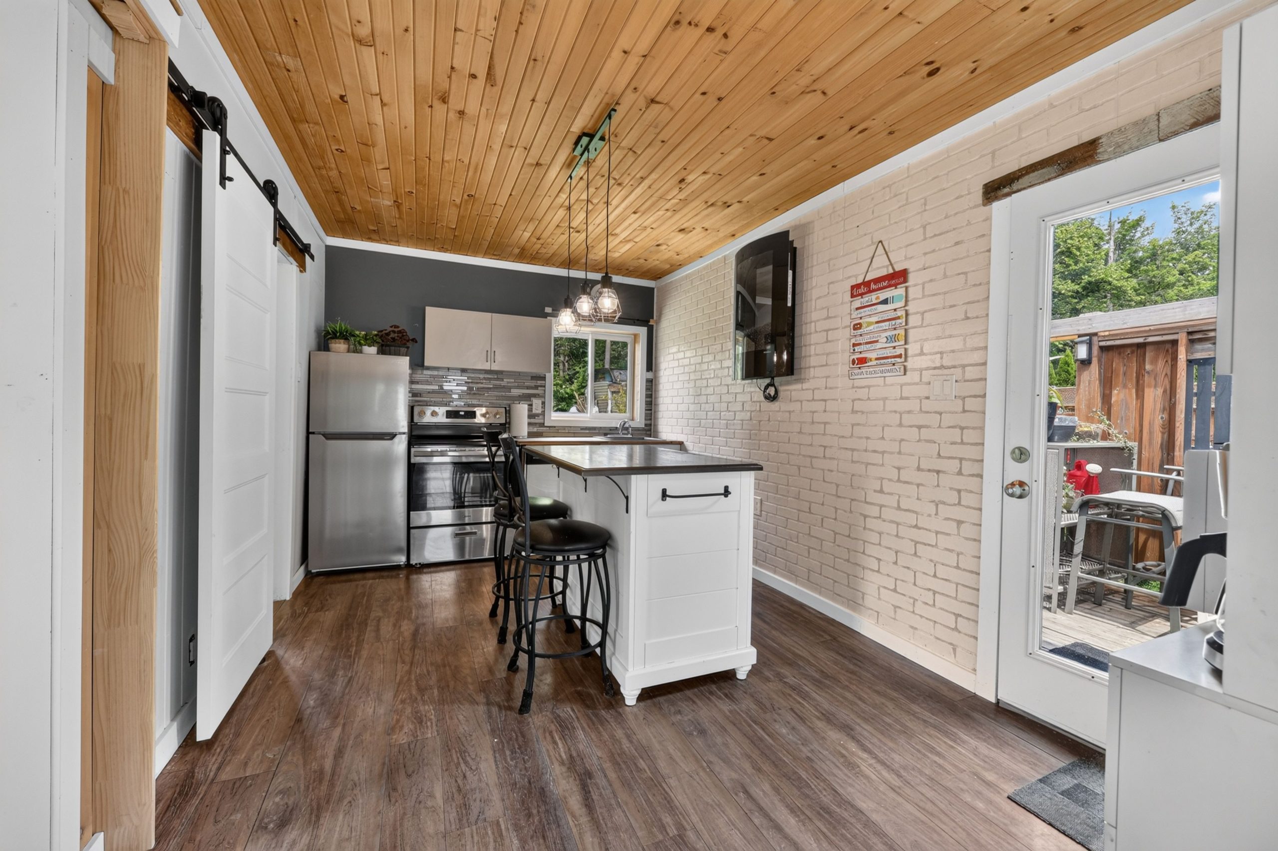 8 Myrtle Avenue_127