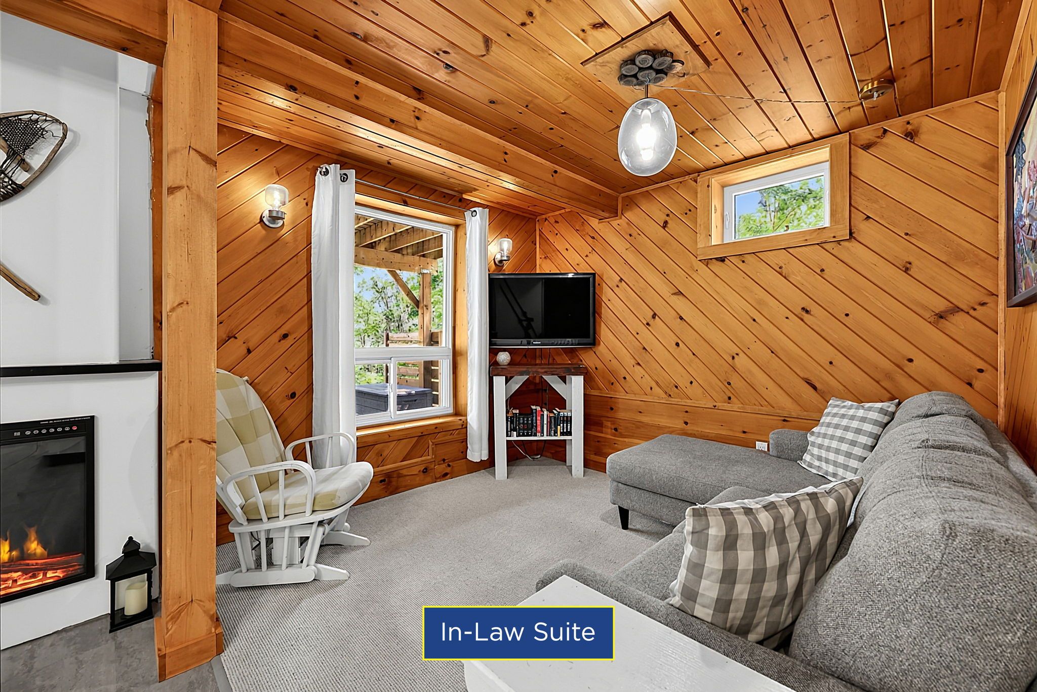 88 Huronwoods Drive_151_label