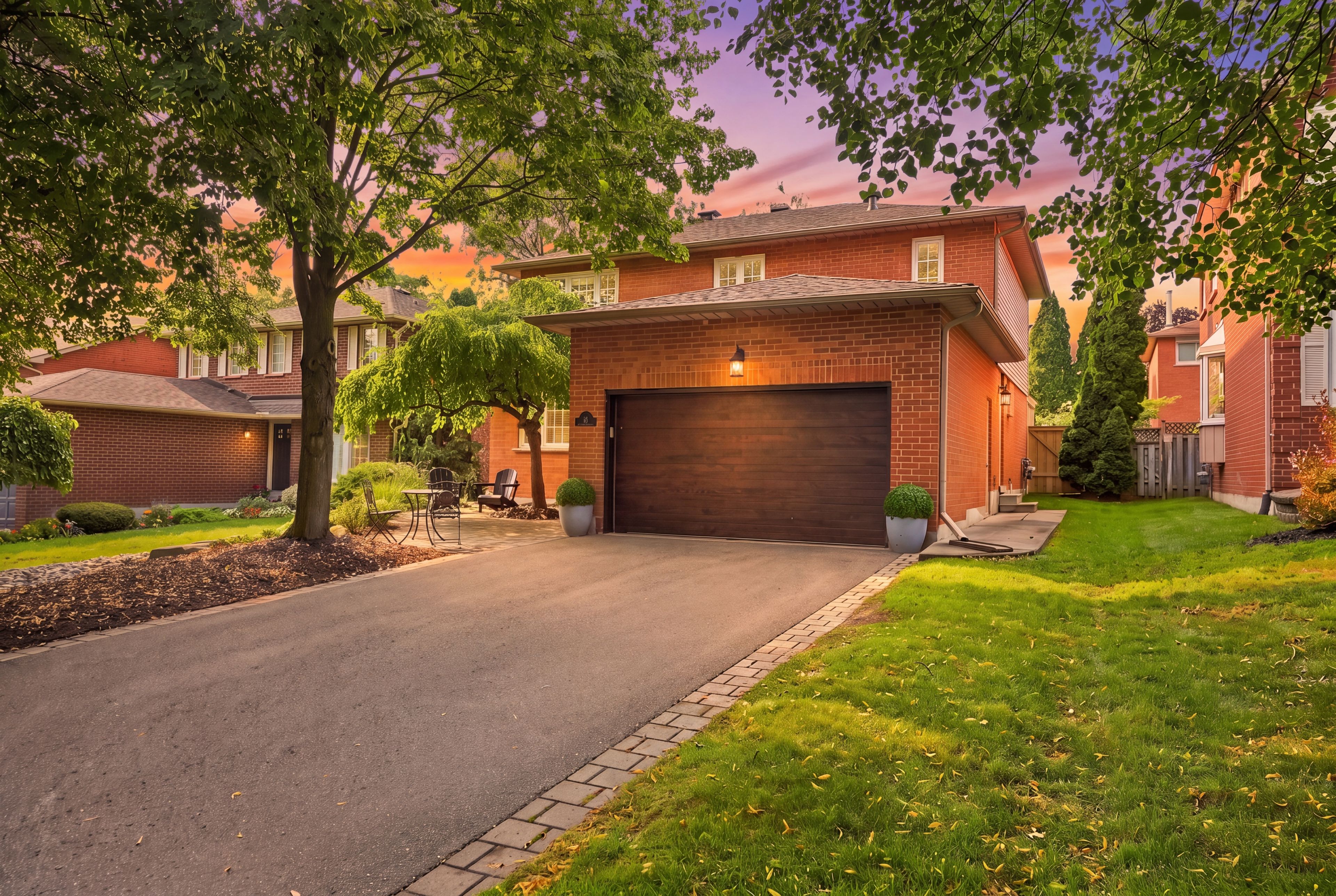 23 Twelve Oaks Dr, Aurora
