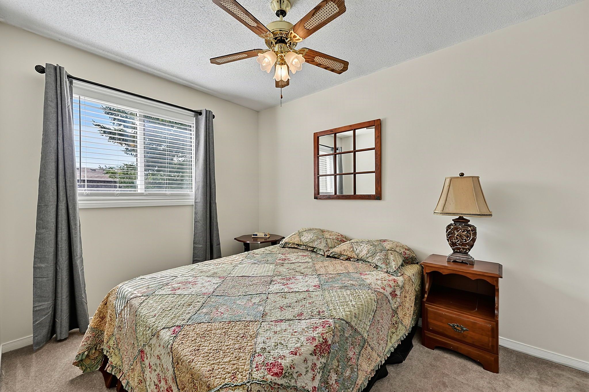 12 Grasett Crescent_135