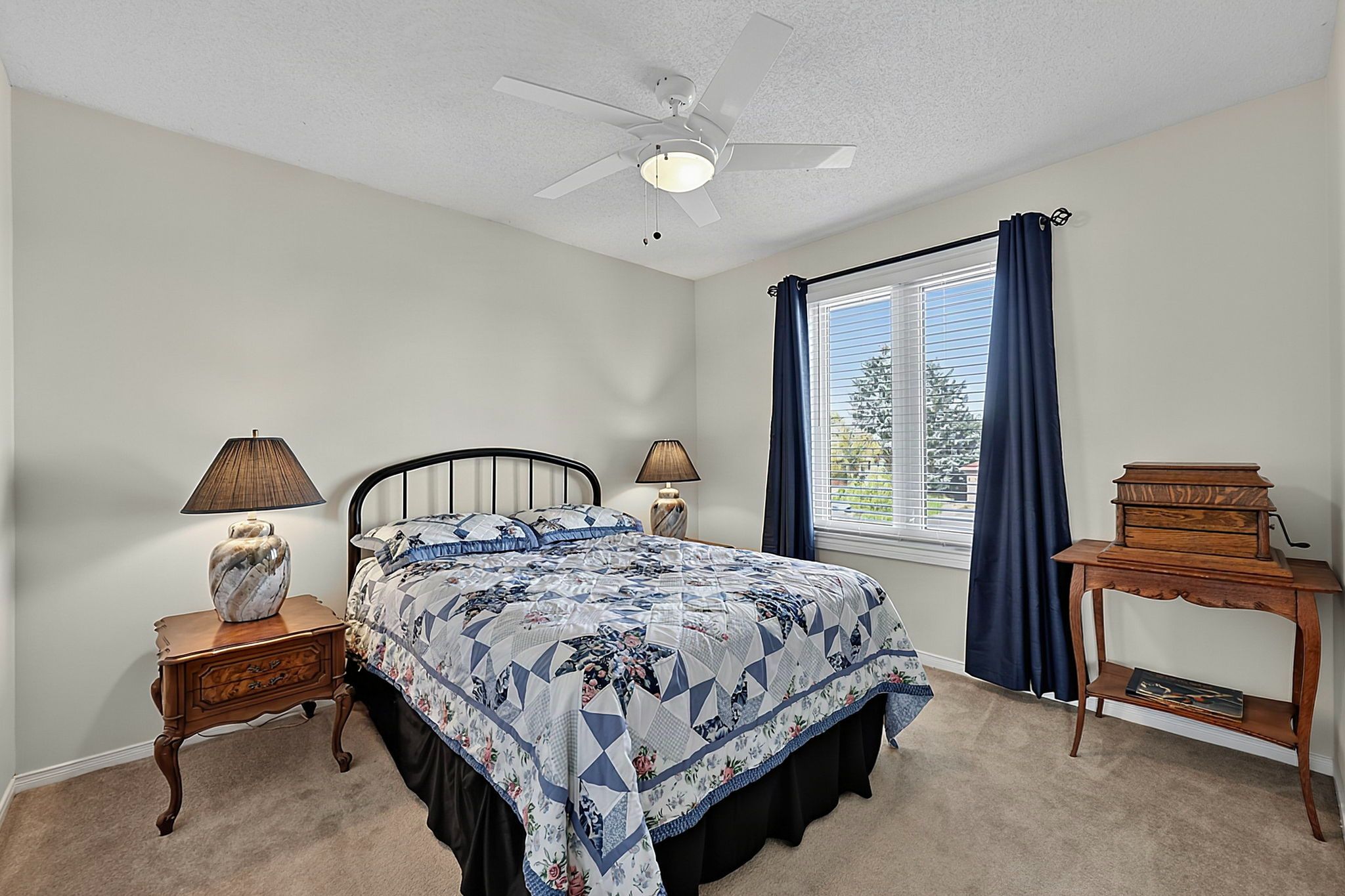 12 Grasett Crescent_137