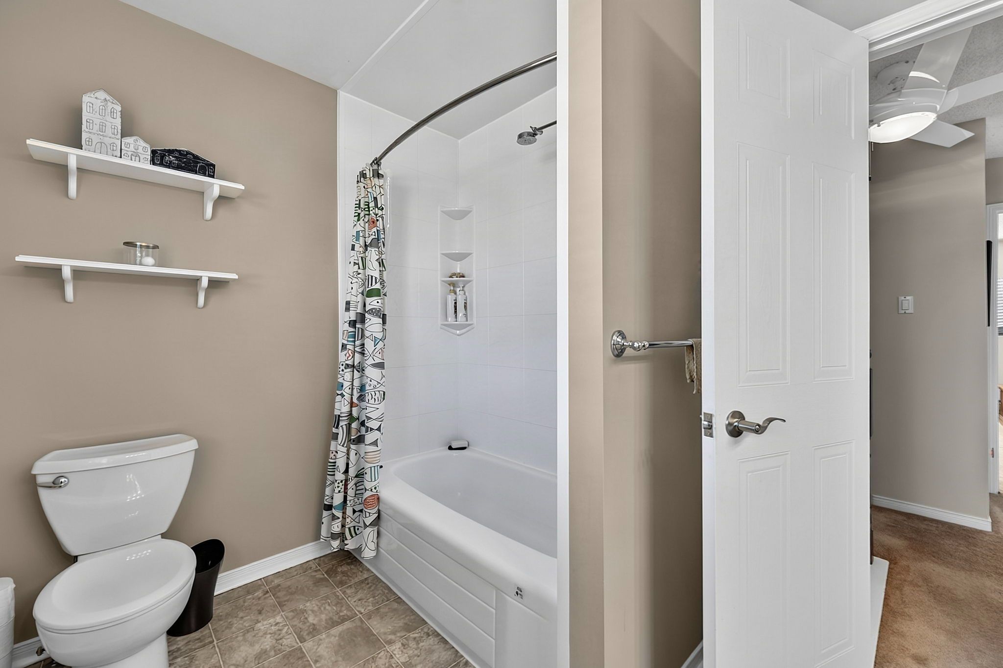 12 Grasett Crescent_140