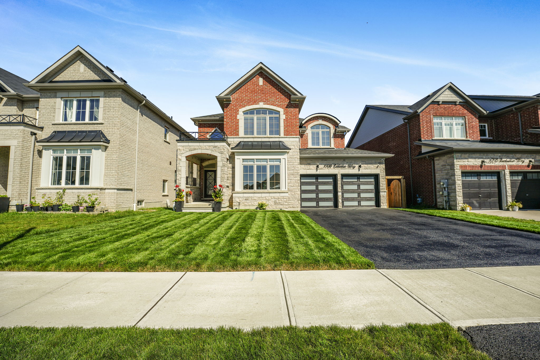 1709 Emberton Way, Innisfil