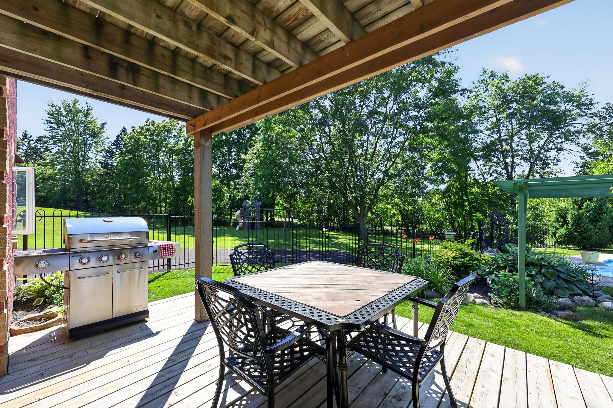 36 Mulock Drive_180