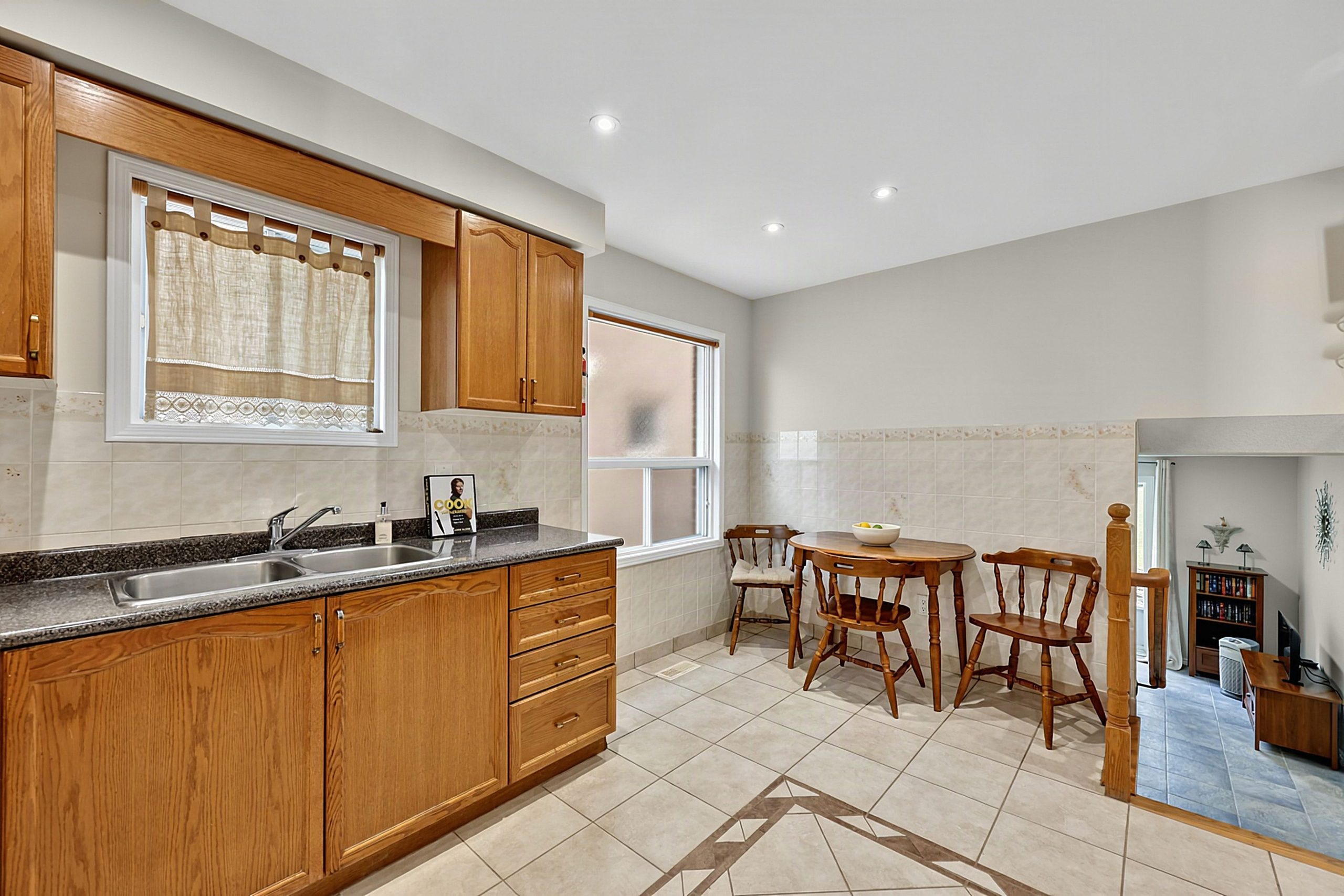 436 Simcoe Road_123