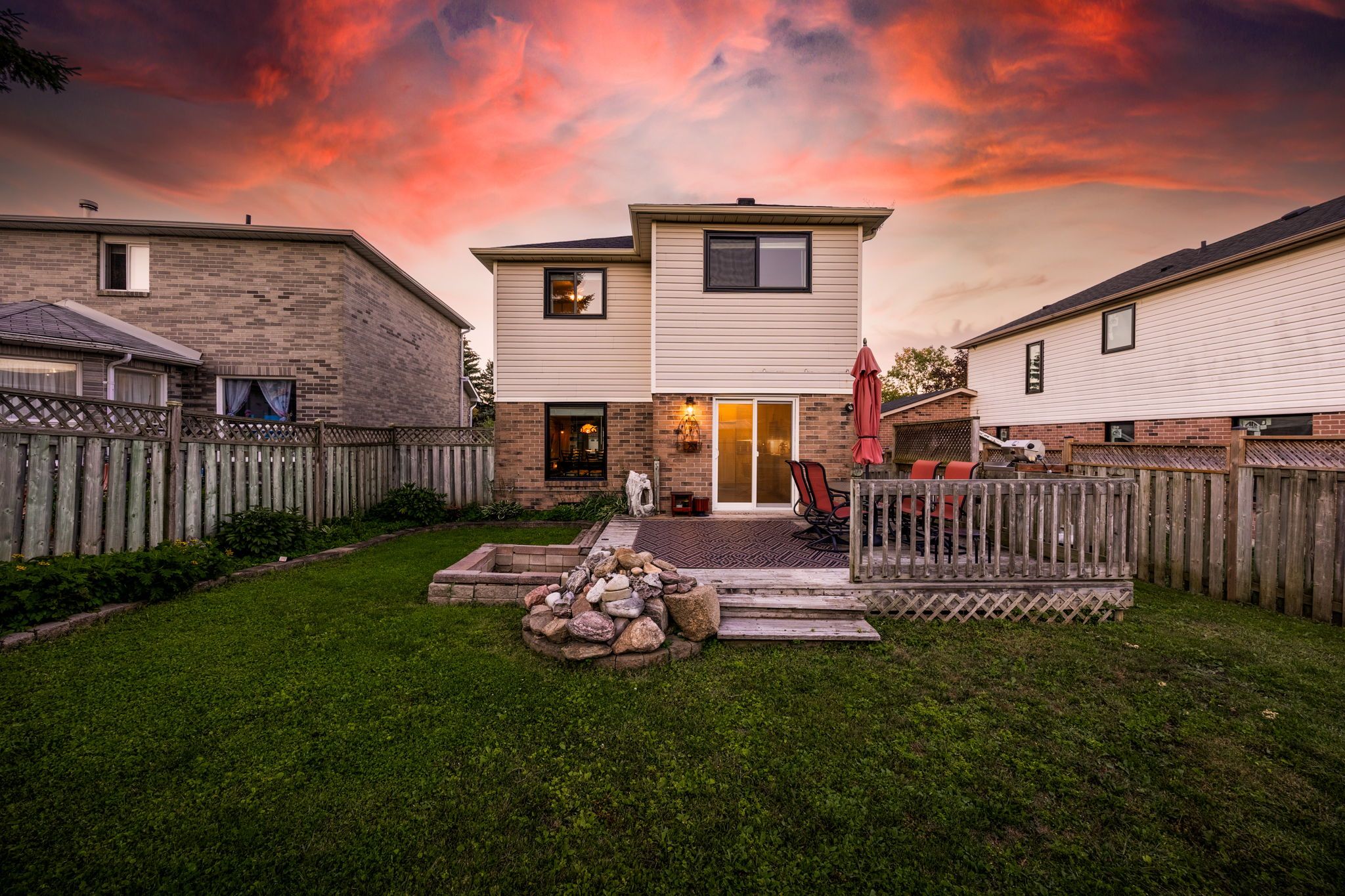 TWILIGHT – 12 Grasett Crescent-105