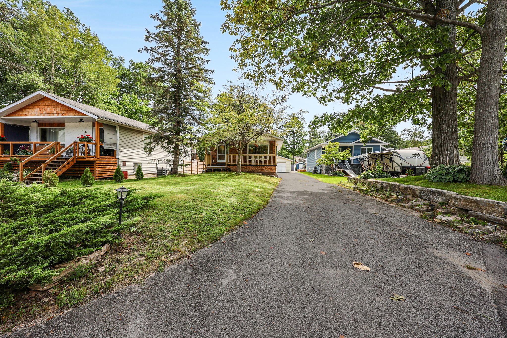 1475 River Road West_101