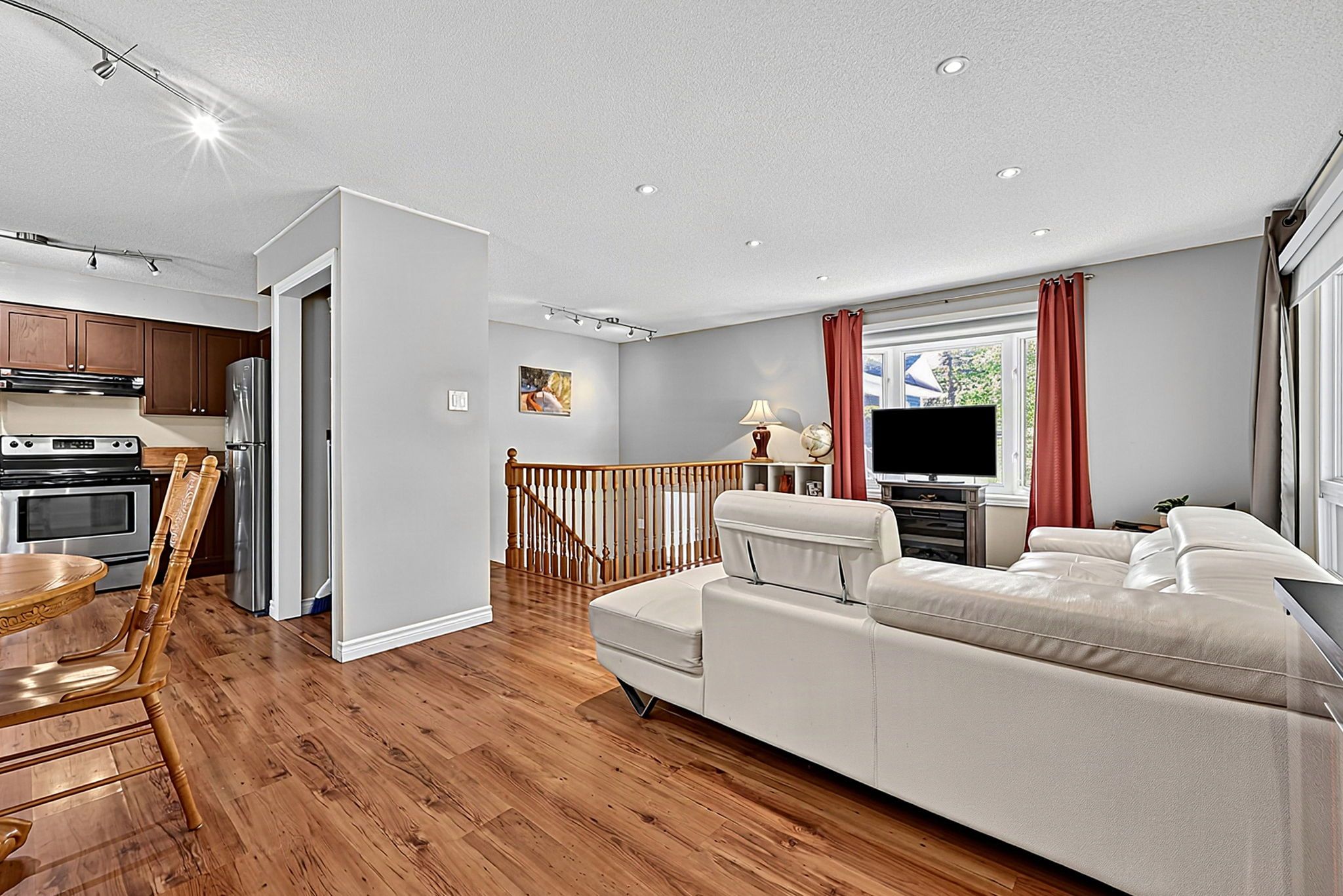 1475 River Road West_108
