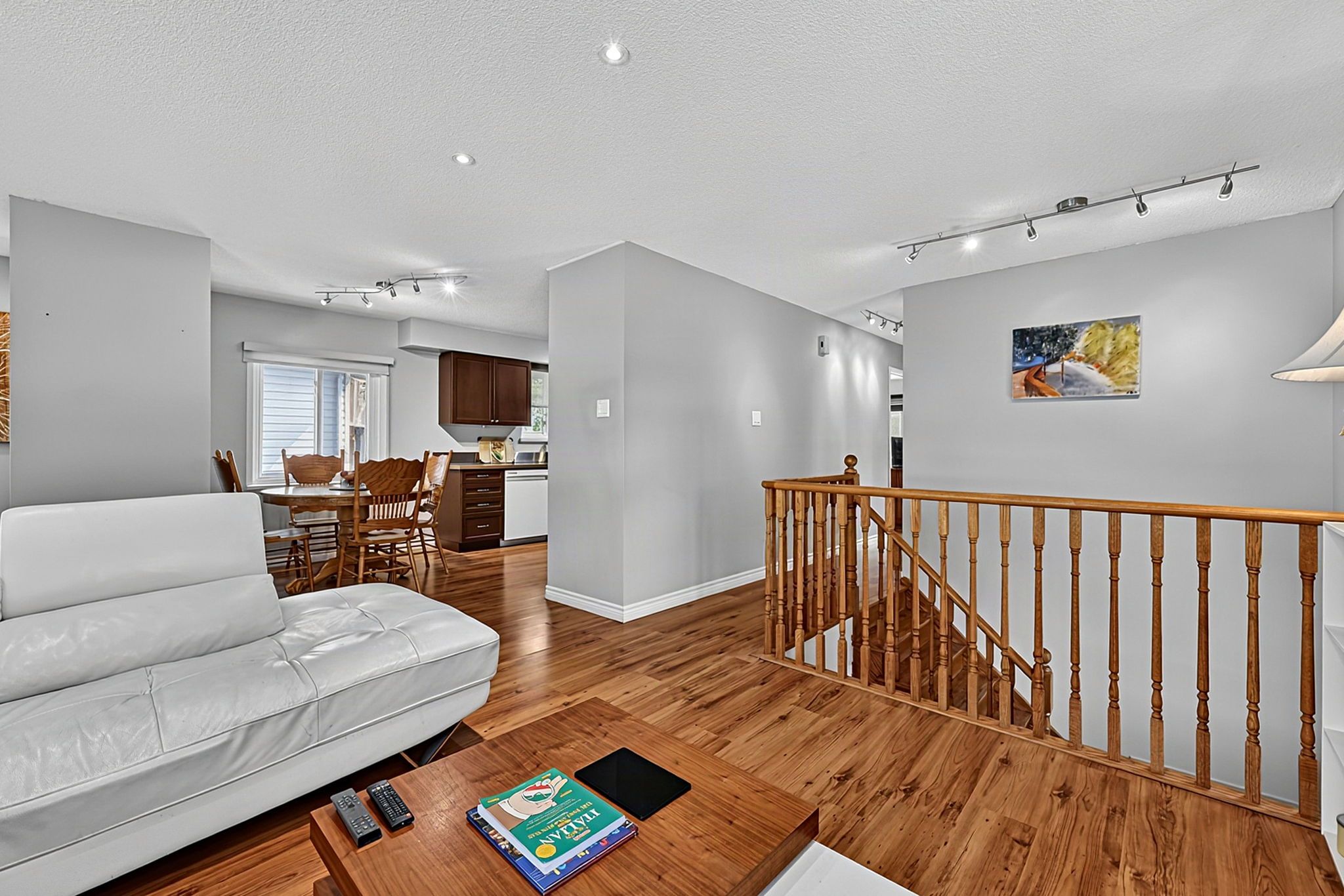1475 River Road West_111