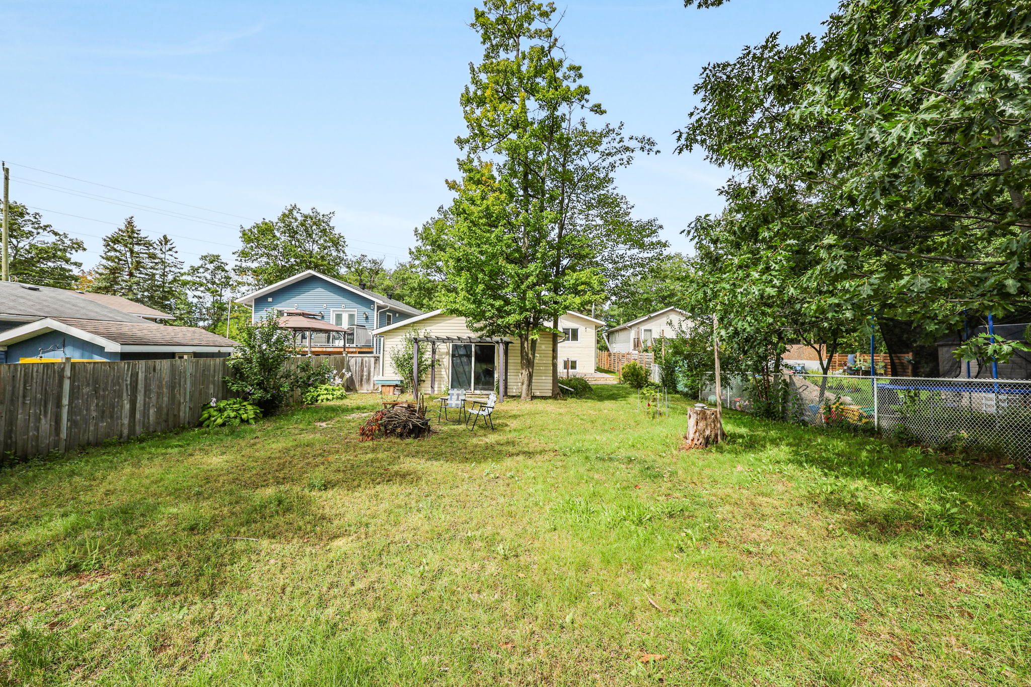 1475 River Road West_142