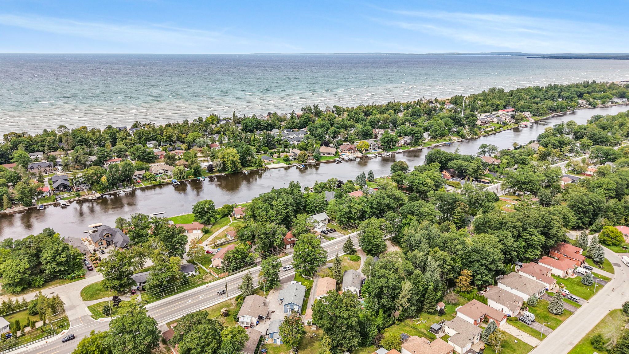 1475 River Road West_163