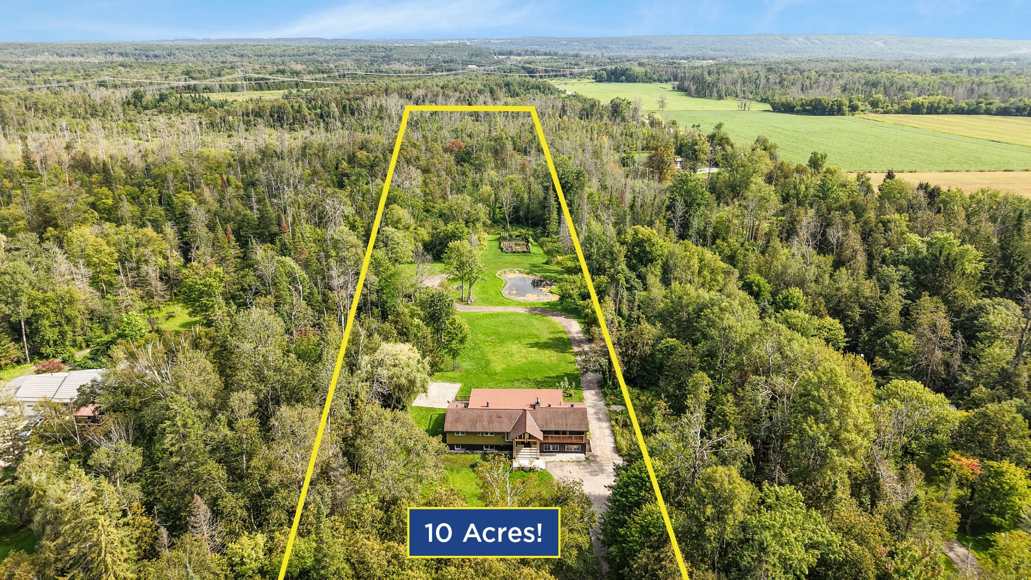 1507 Hendrie Rd, Springwater