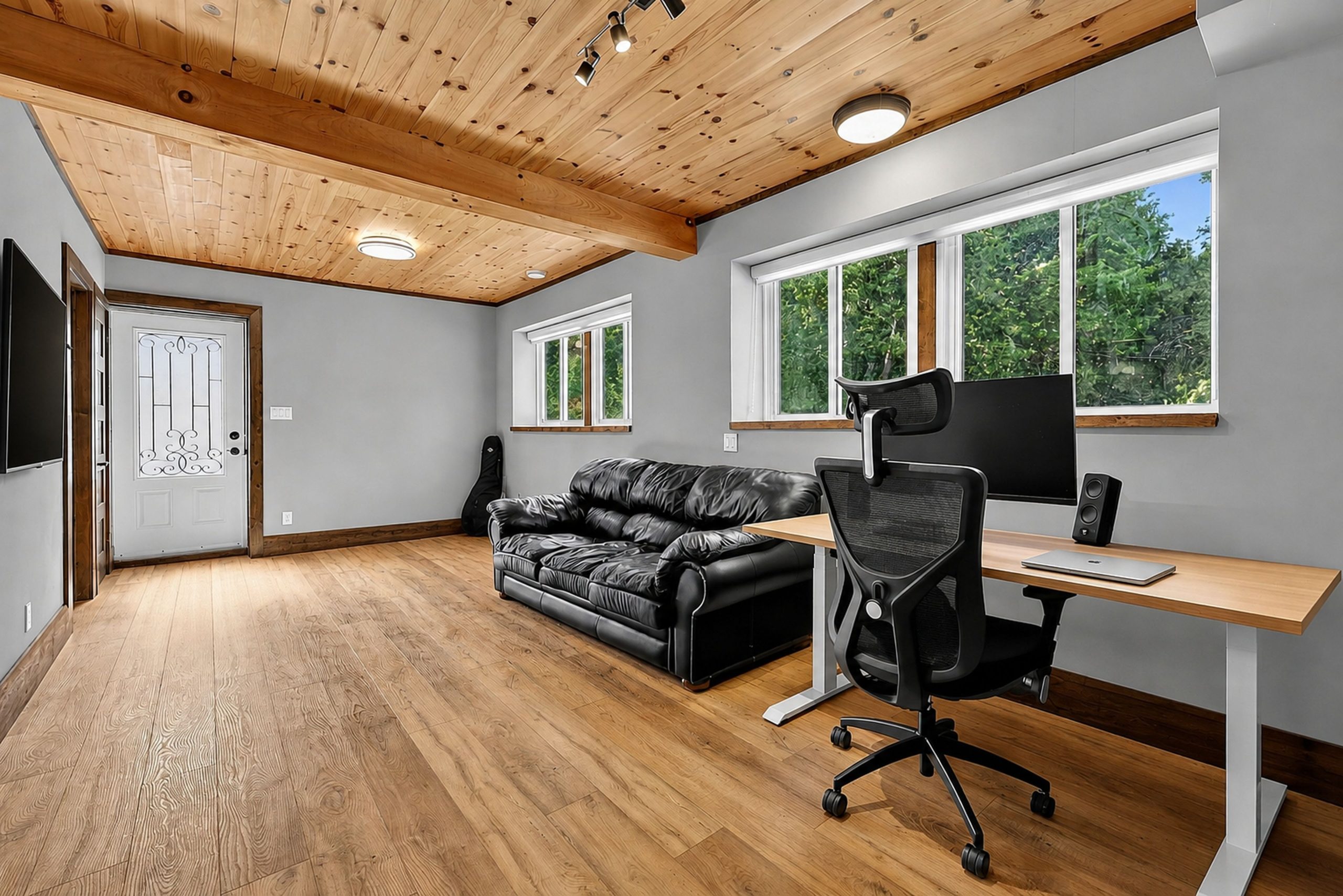 1507_Hendrie_Road_51
