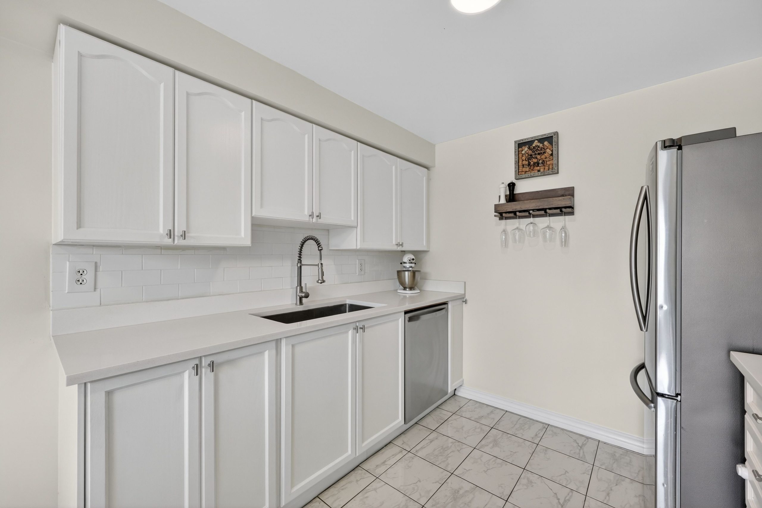 2057 Osbond Road_120