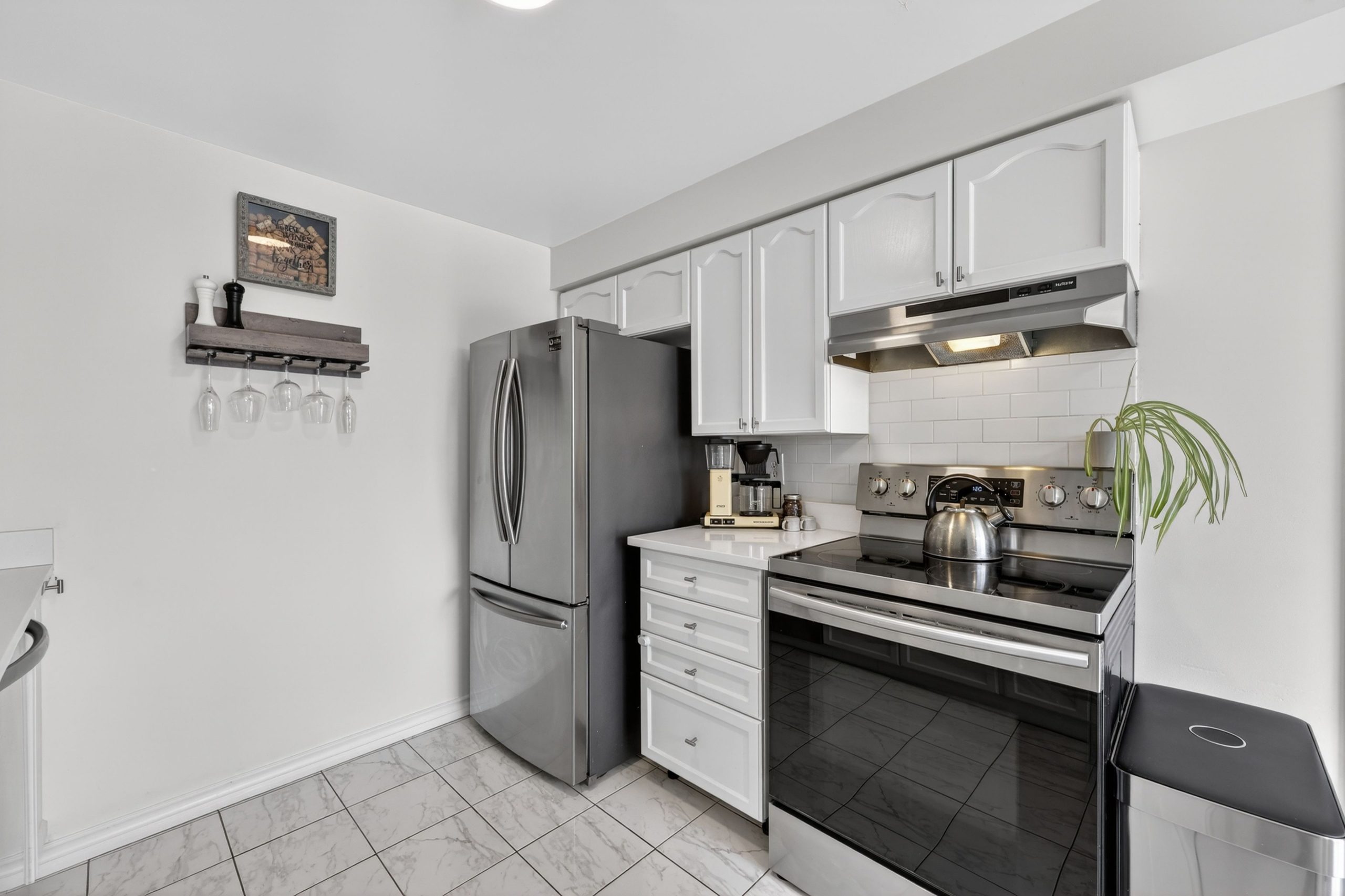 2057 Osbond Road_122
