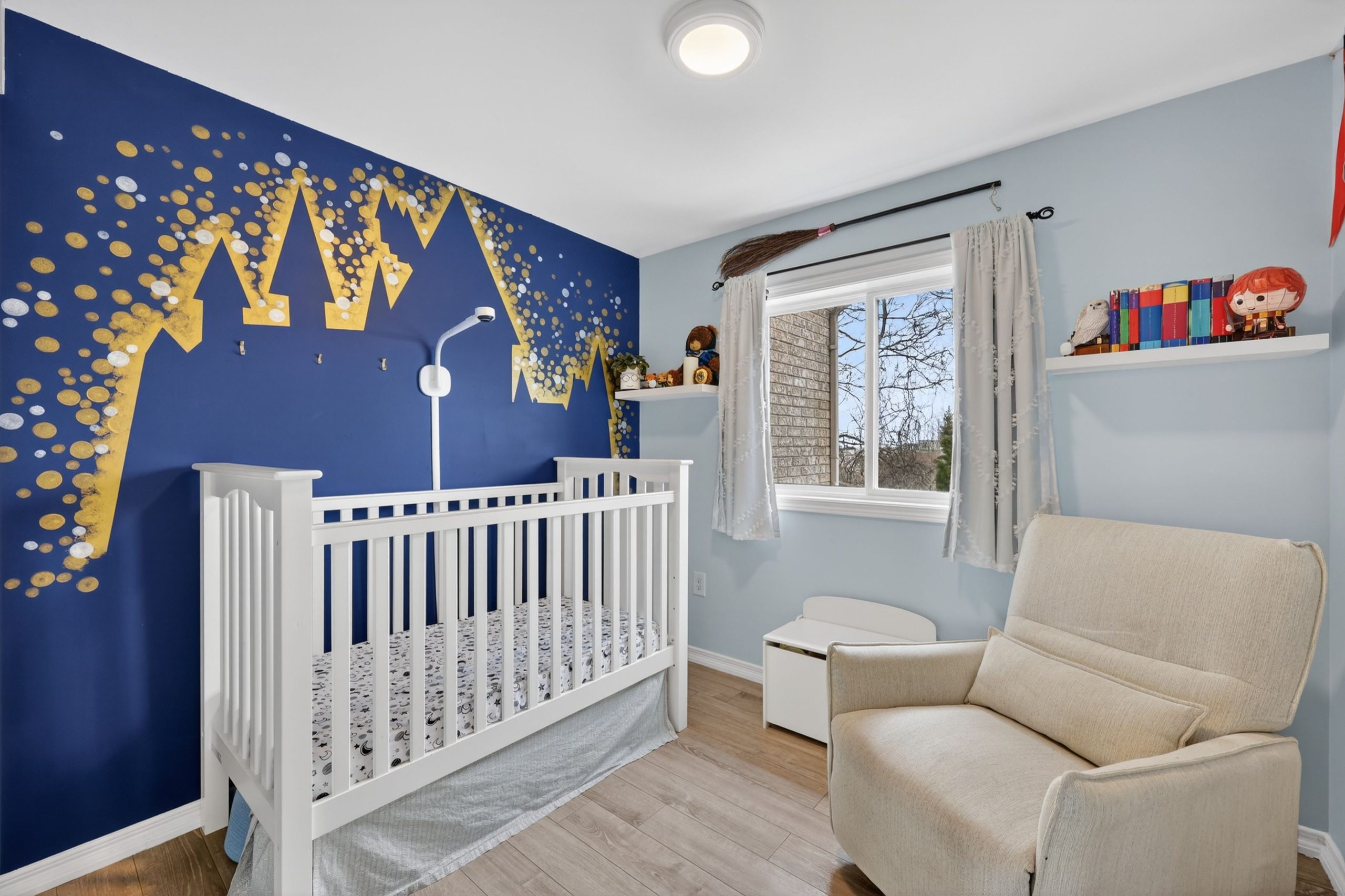 2057 Osbond Road_124