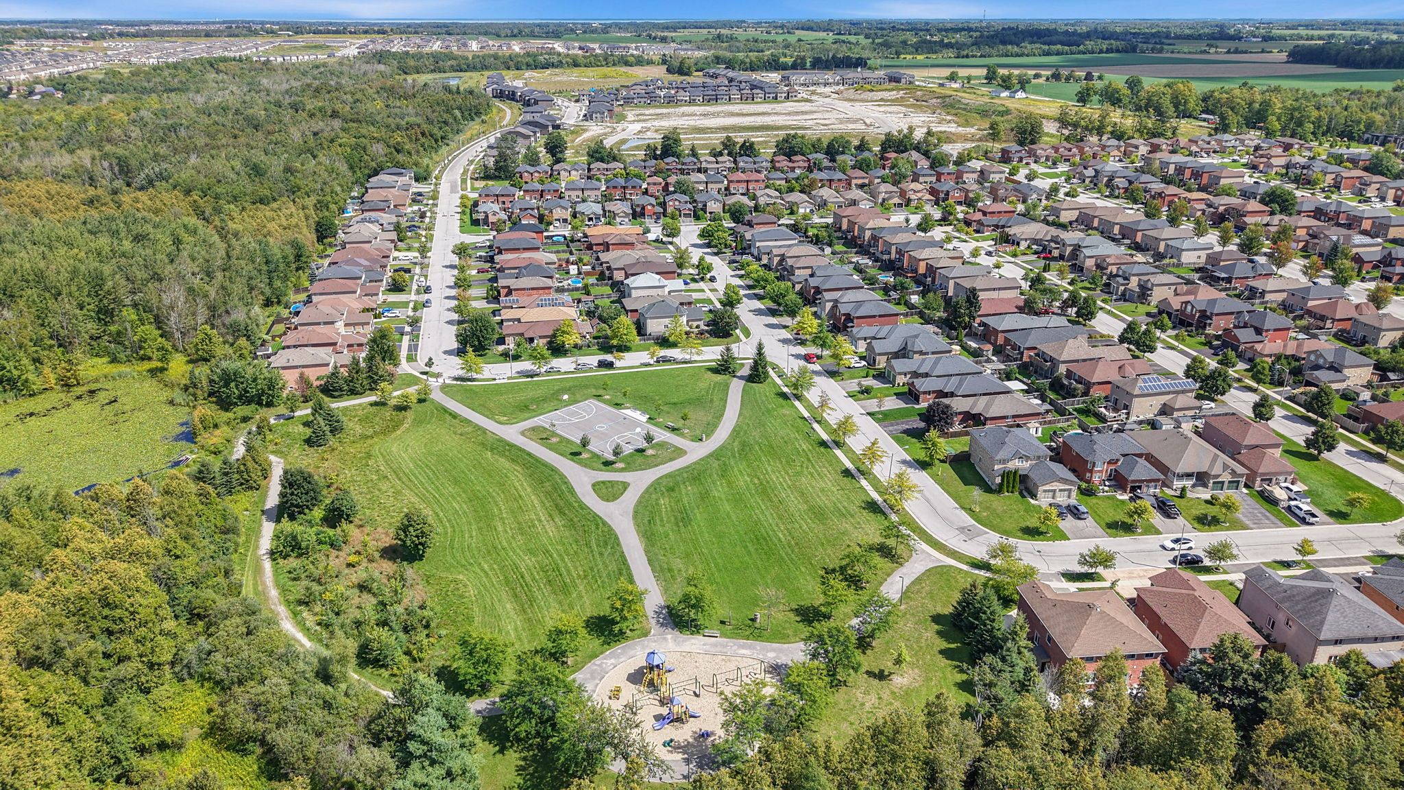 21 Michelle Drive_EXT_129