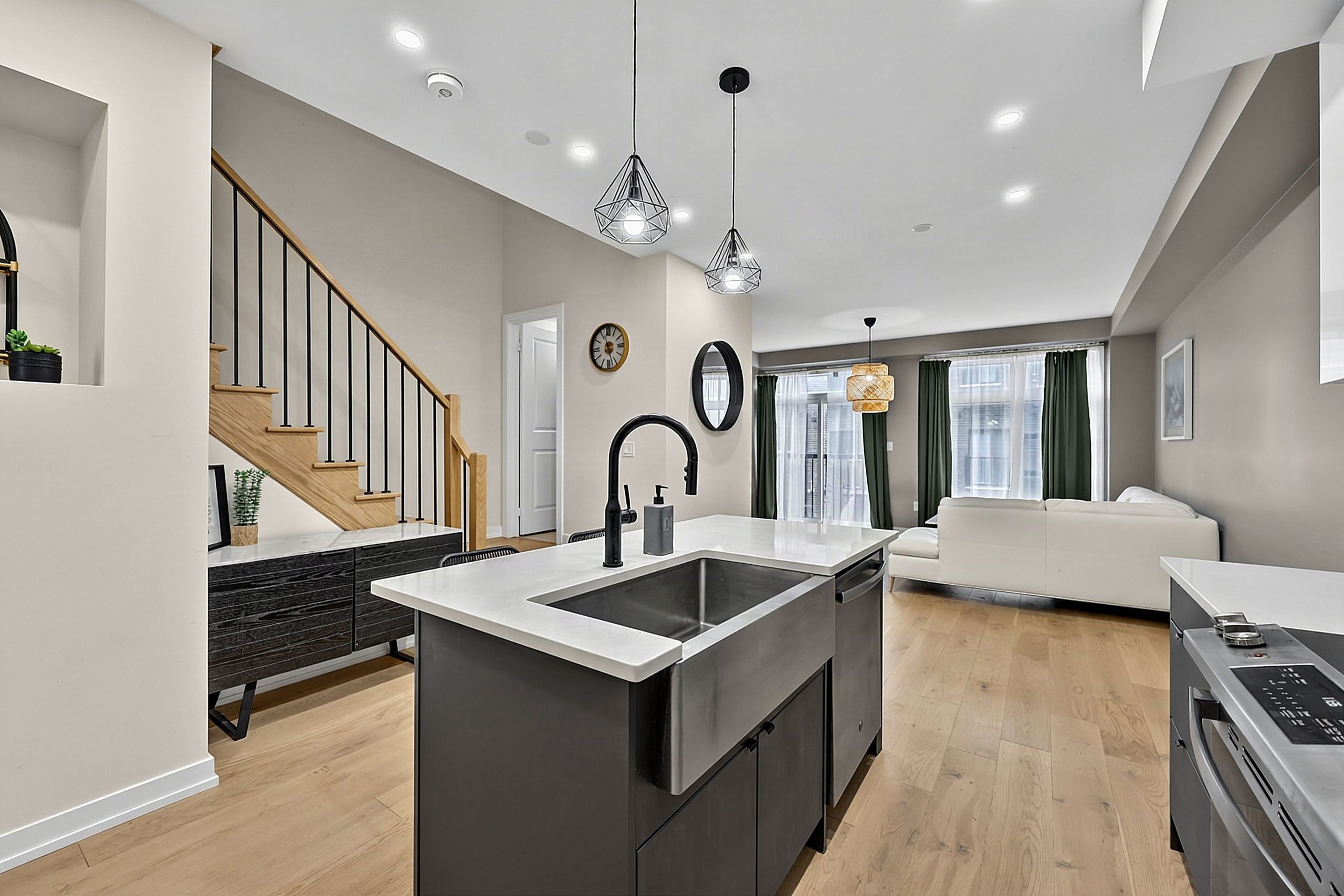 2526 Castlegate Crossing_128