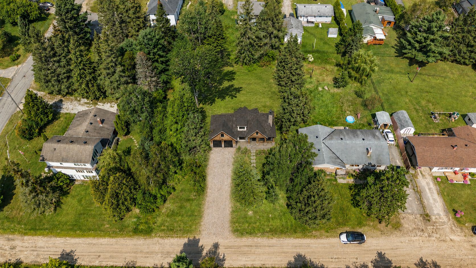 25_John_Street_Cottage_Aerial_Final_300PPI_v3