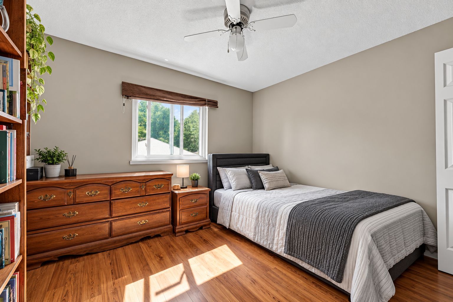 2Br – Edit
