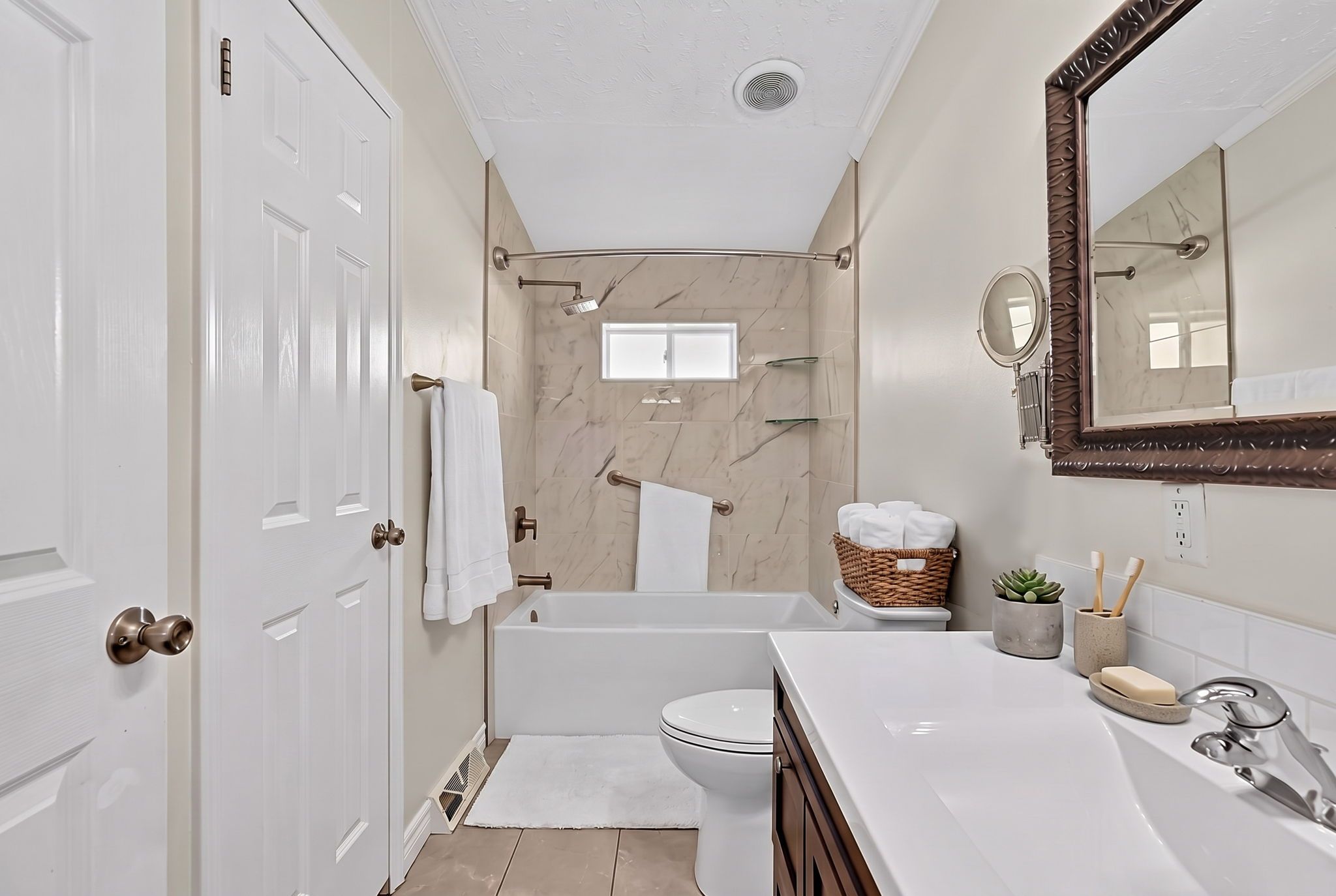 4041 Ash Crescent (25)_VS