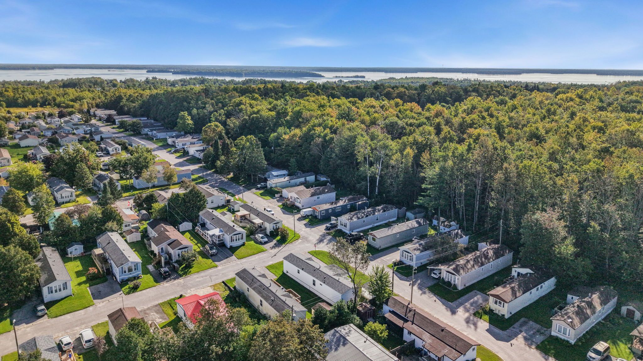 4041 Ash Crescent (48)