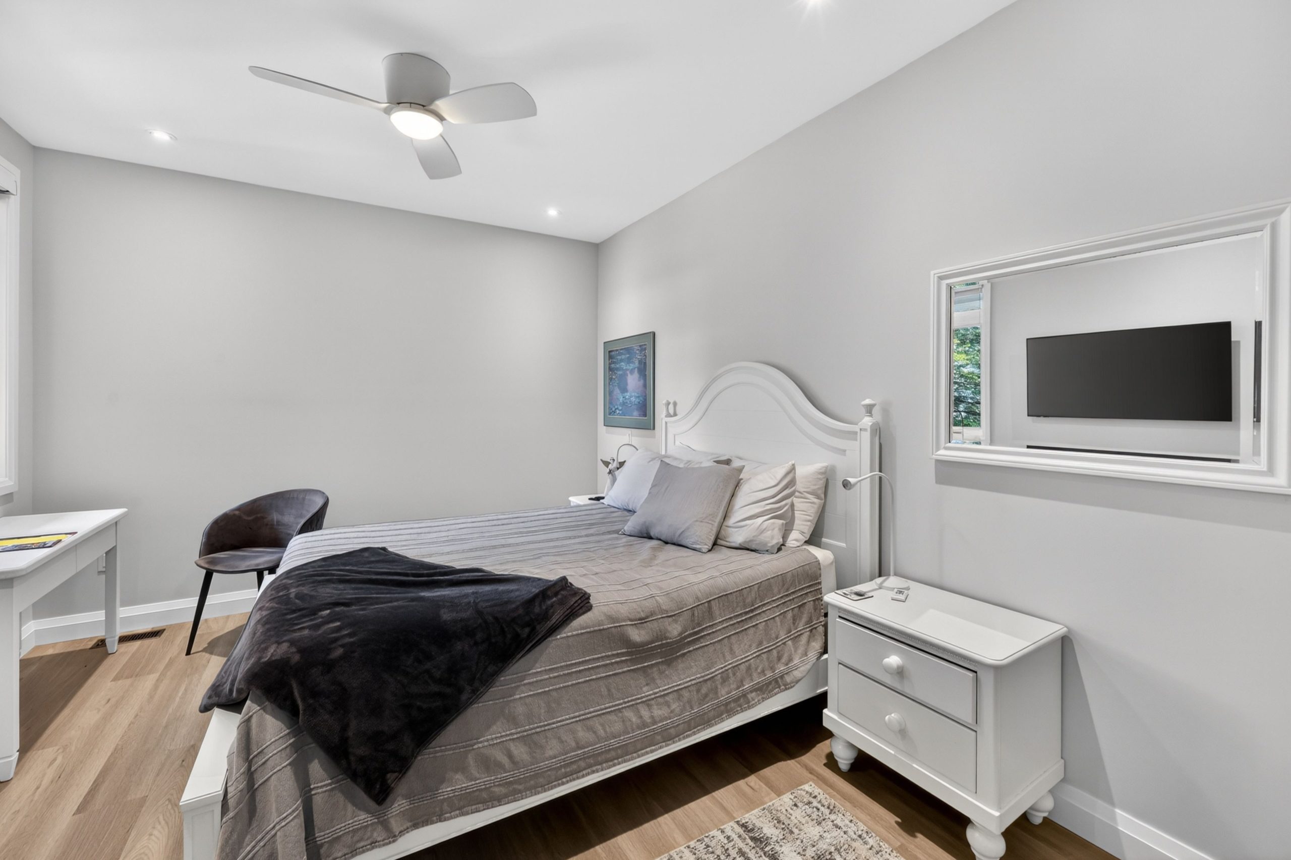780 Tiny Beaches Road S_125