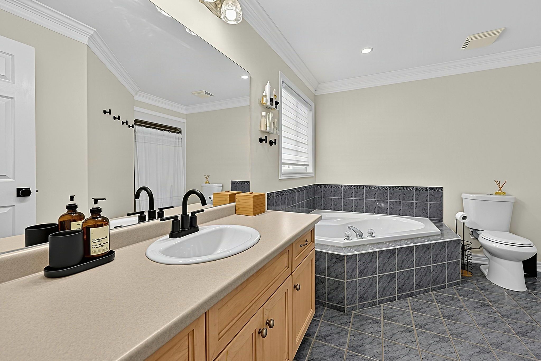 8 Graham St INT (20)