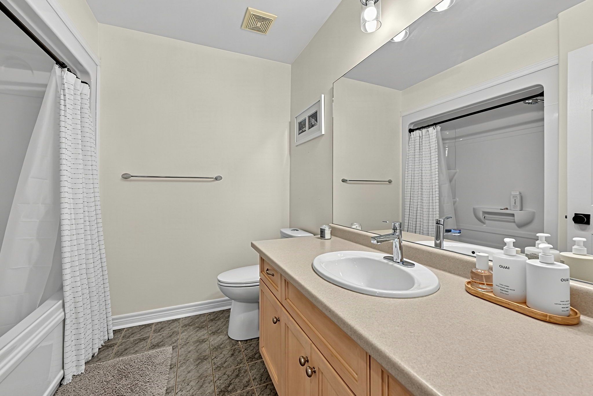 8 Graham St INT (25)