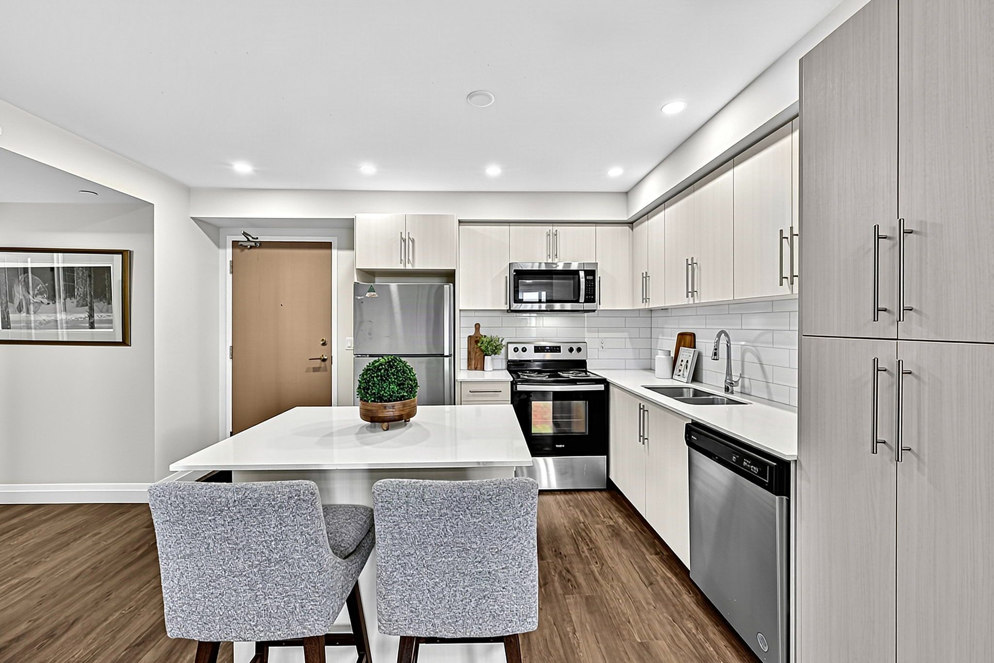 819 – 58 Lakeside Terrace_112