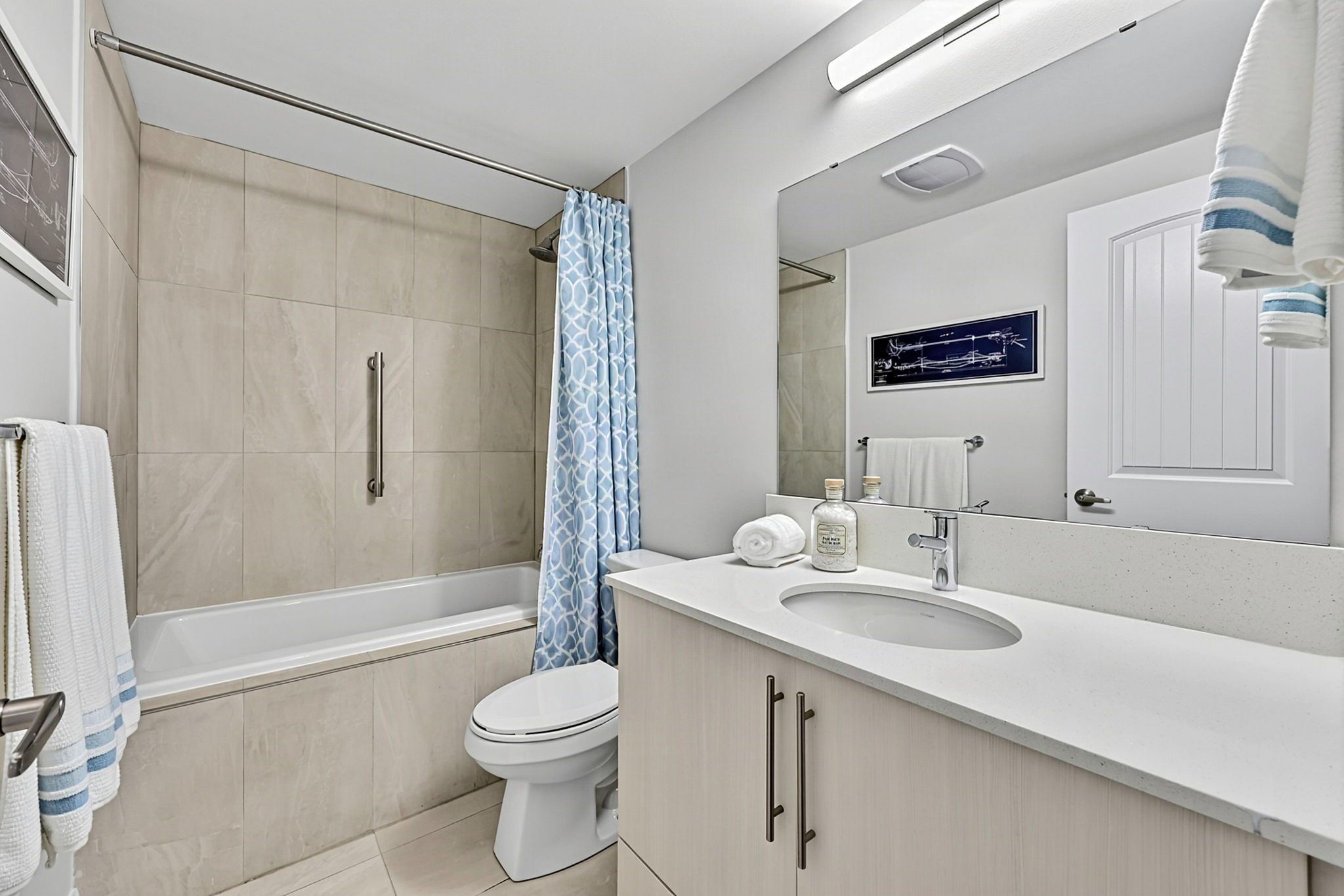 819 – 58 Lakeside Terrace_133