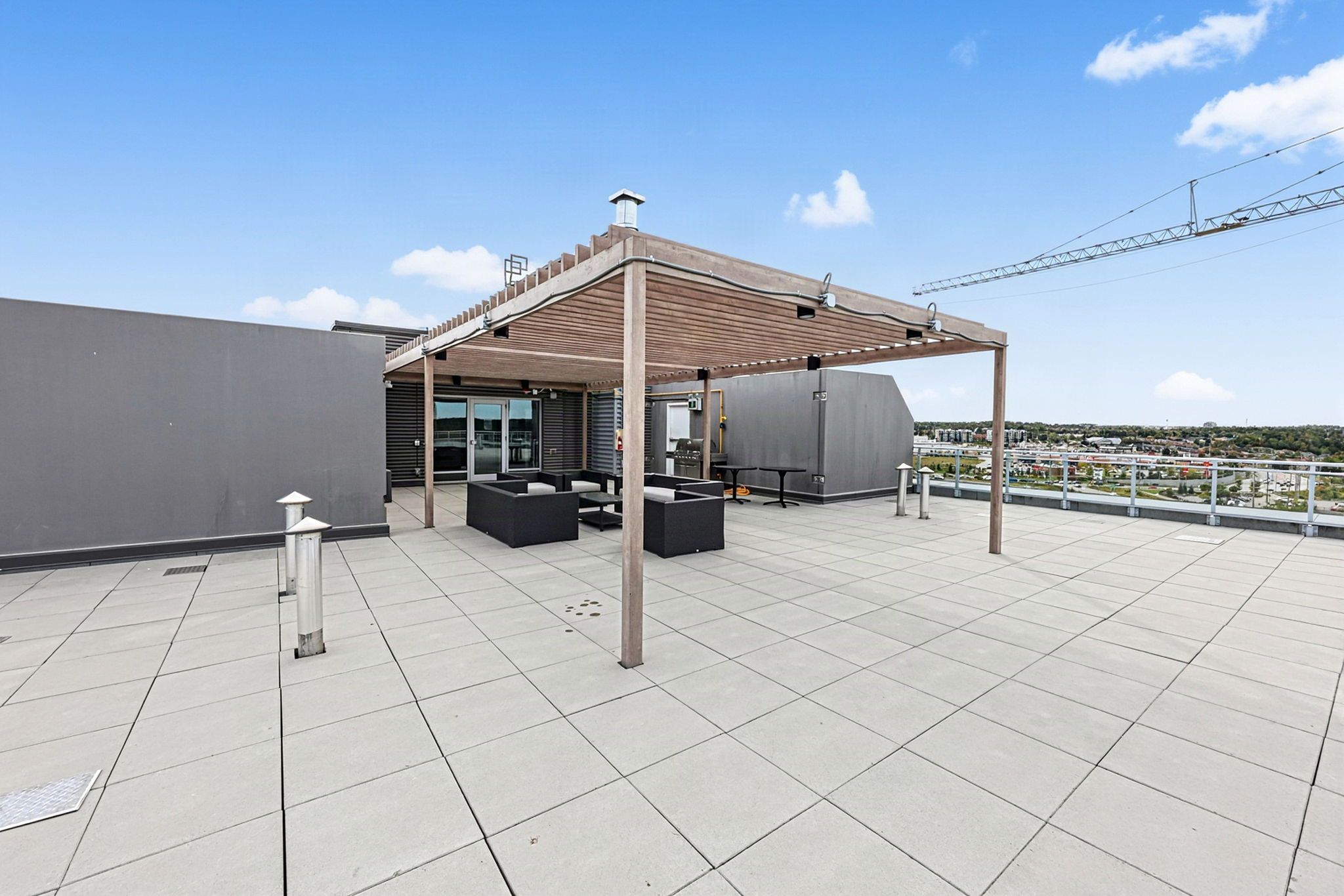 819 – 58 Lakeside Terrace_137