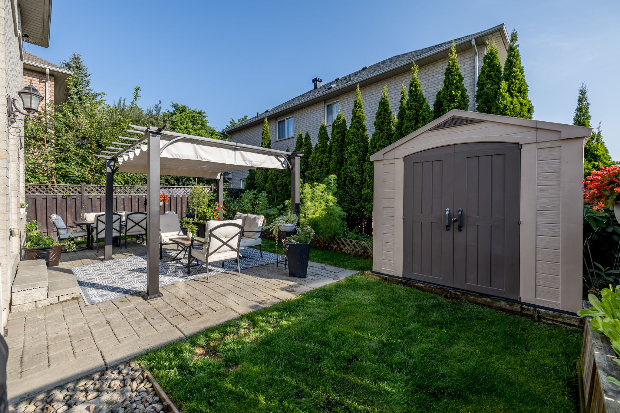 160 Golden Gate Circle-12